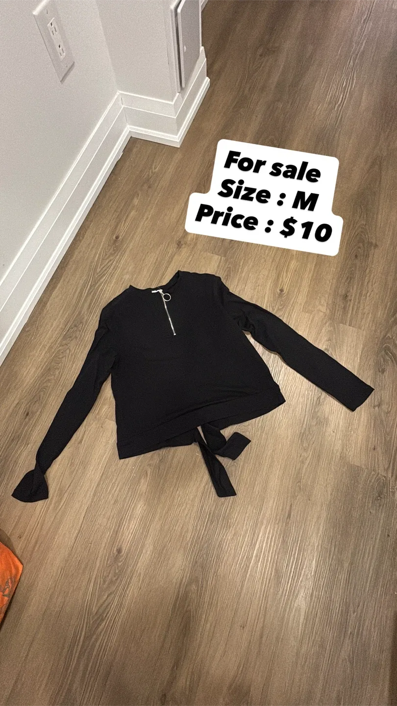 Assorted Women's Tops & Dresses - Size M/S image indicator(4)