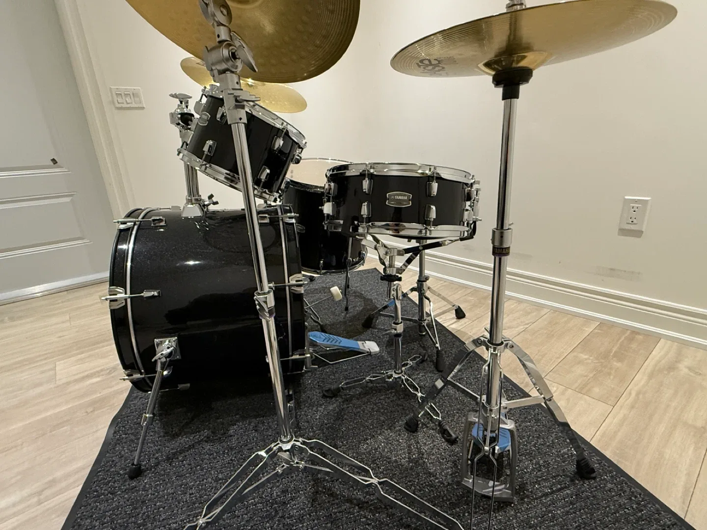 Yamaha Rydeen Drum Set - Black image indicator(3)