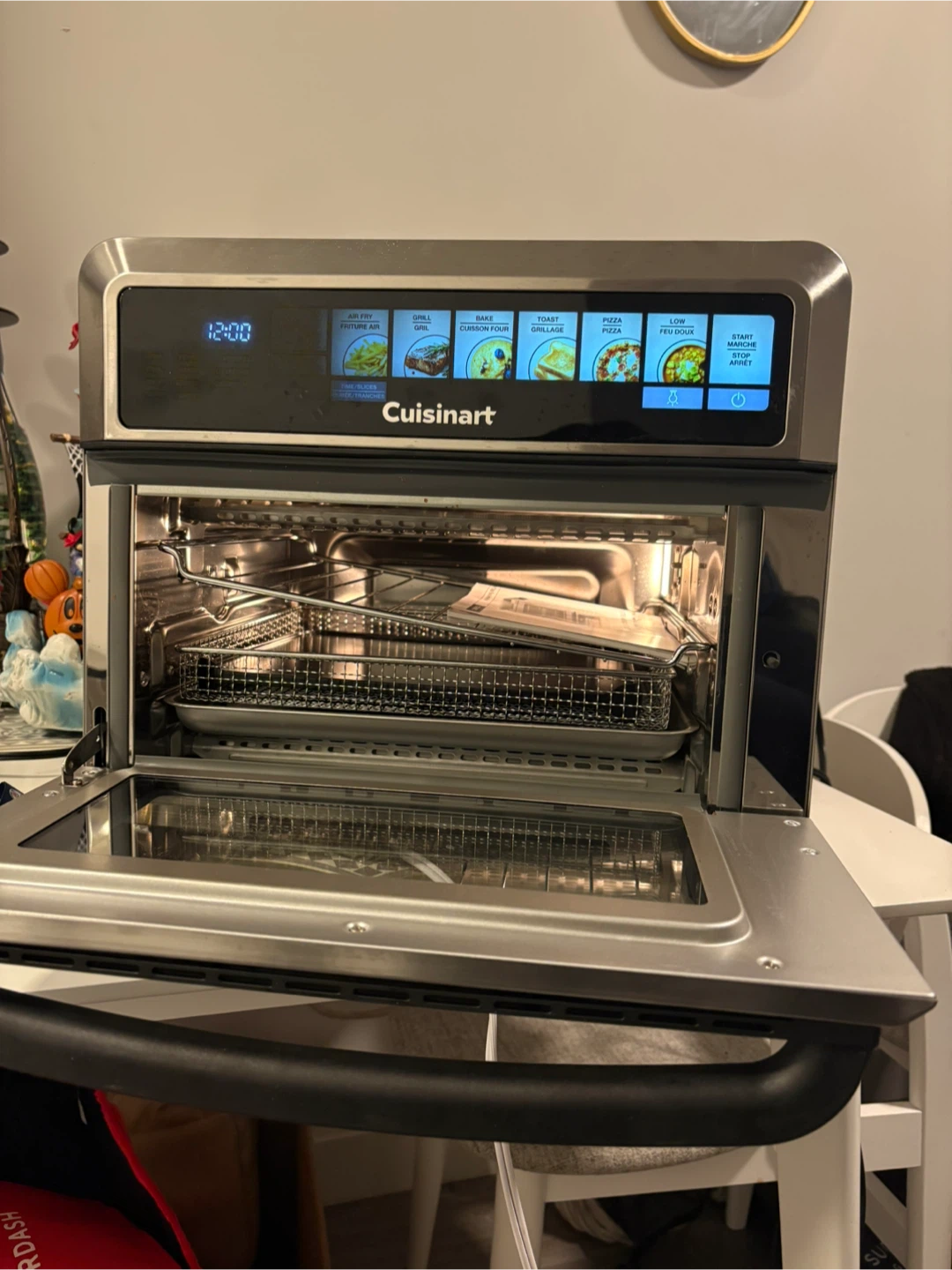 Digital Touch Airfryer Oven - Like New! - photo 2