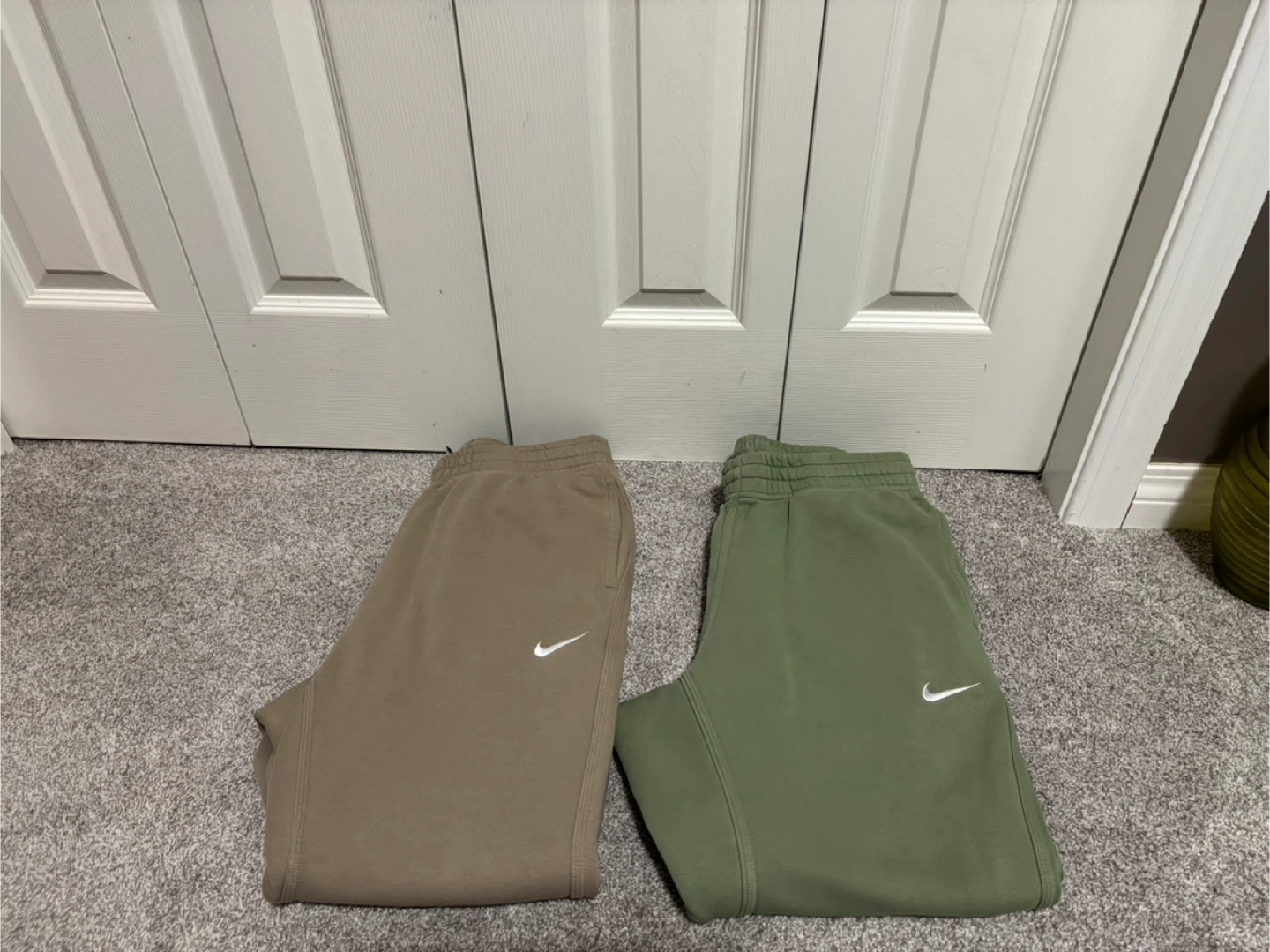 Nike Sweatpants (Size L) - Brown & Green