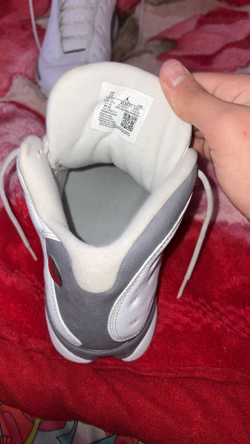 Air Jordan 13 Retro White Grey image indicator(4)