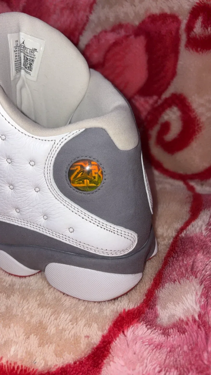 Air Jordan 13 Retro White Grey image indicator(5)