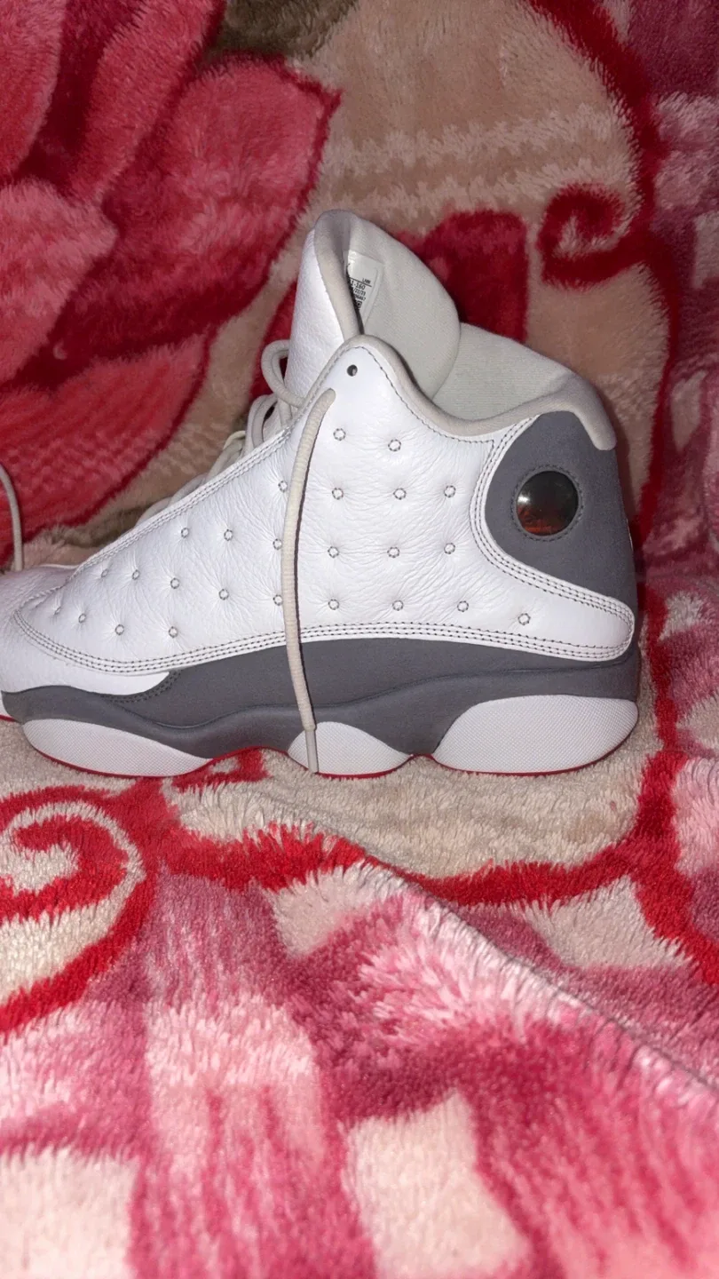 Air Jordan 13 Retro White Grey image indicator(6)