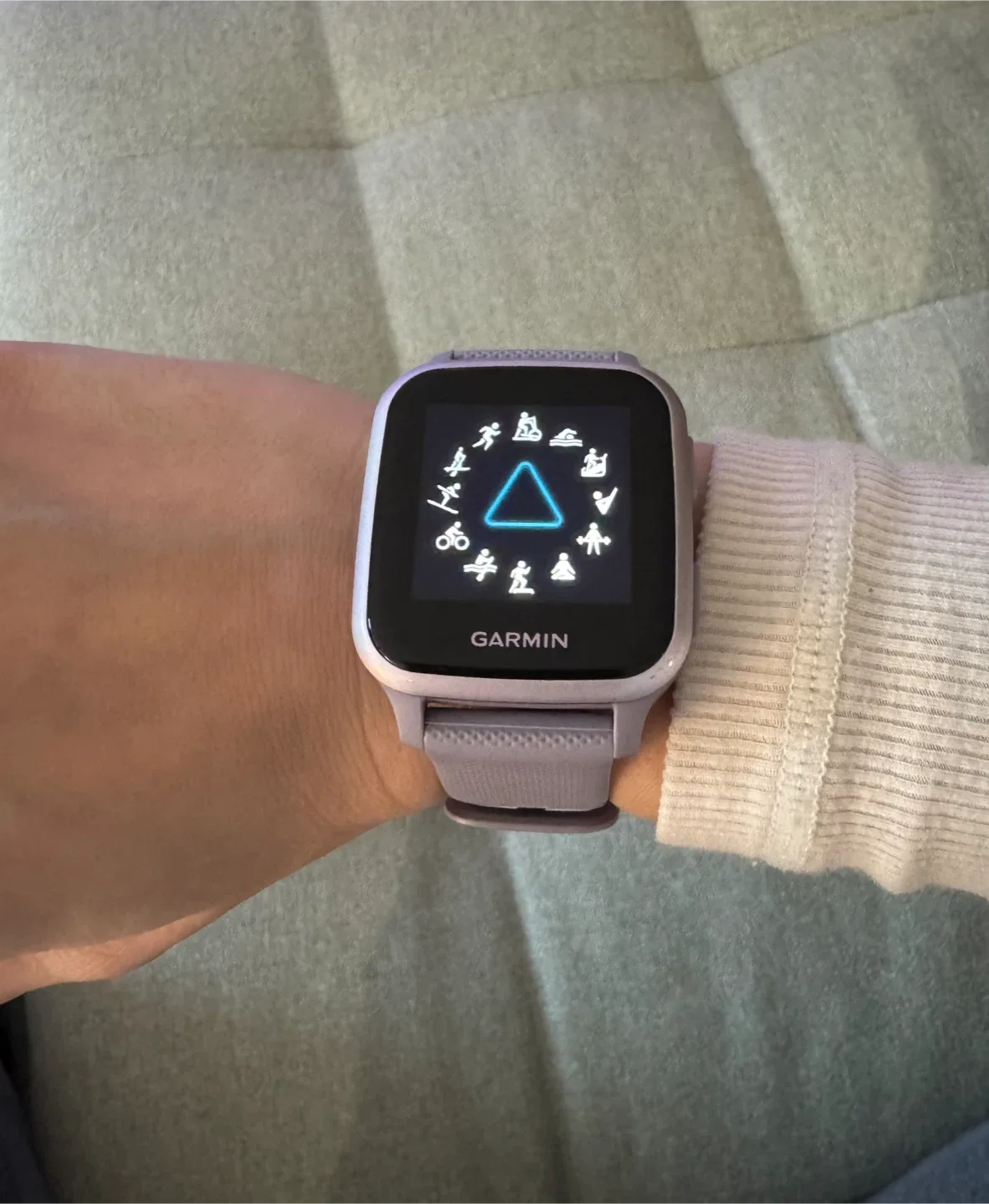 Garmin Venu SQ GPS Smartwatch - Lilac image indicator(4)