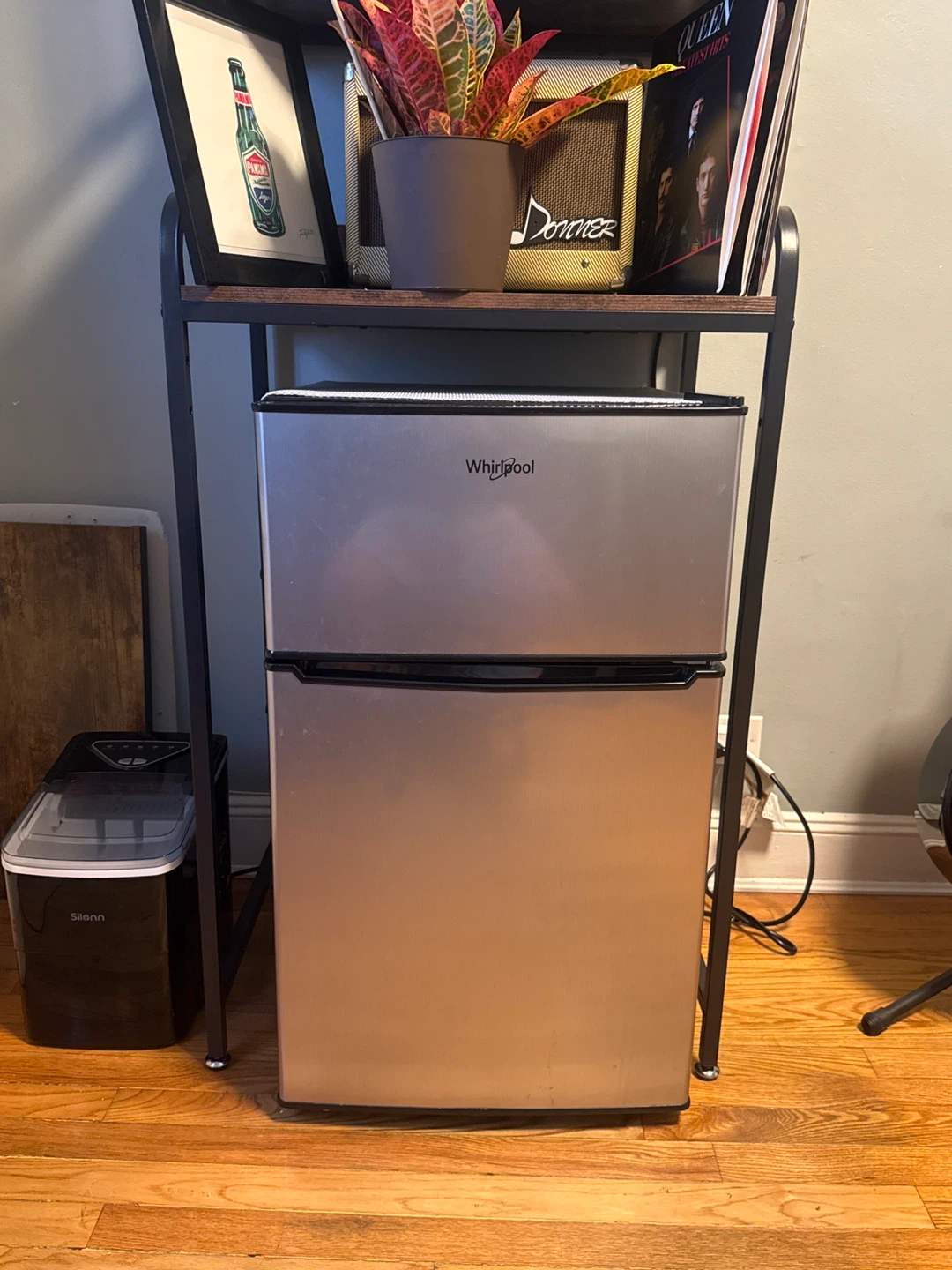 Whirlpool Mini Fridge - Great Condition!