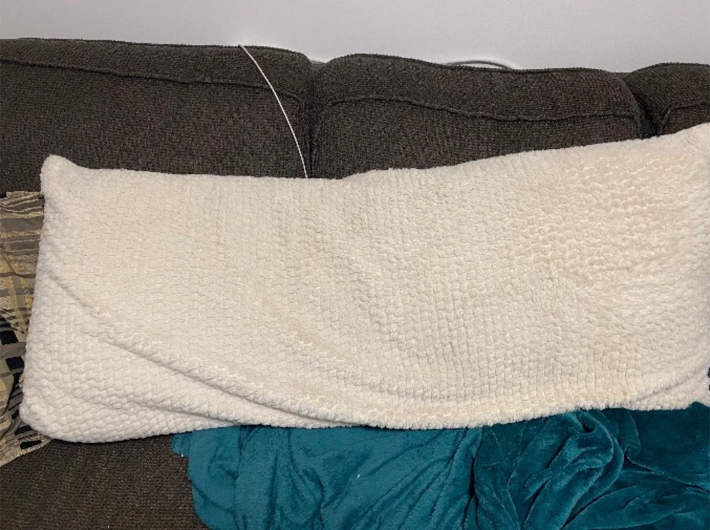 White Body Pillow image indicator(2)