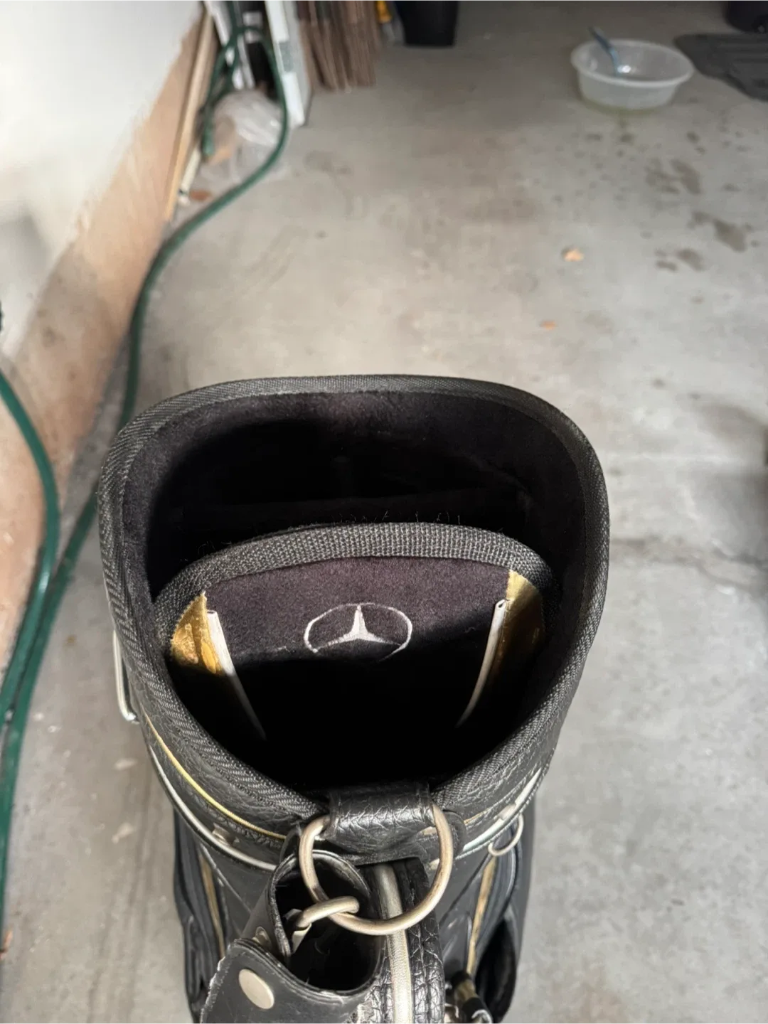 Mercedes-Benz Black Golf Bag image indicator(6)