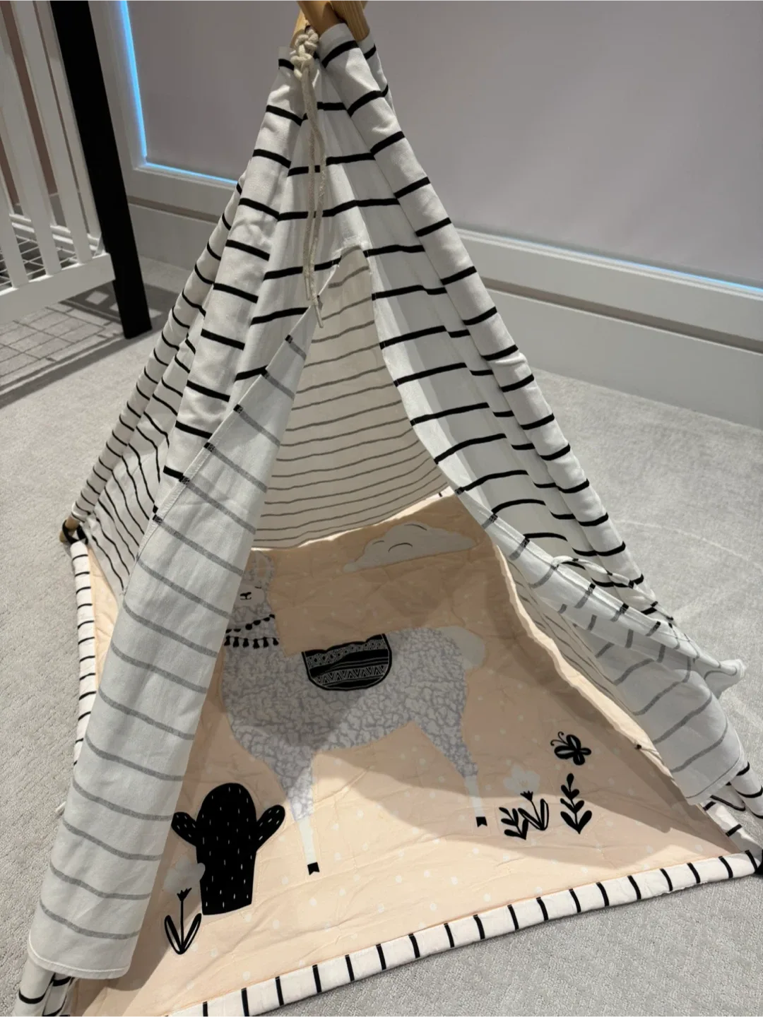 Kids' Teepee Tent with Llama Design image indicator(2)