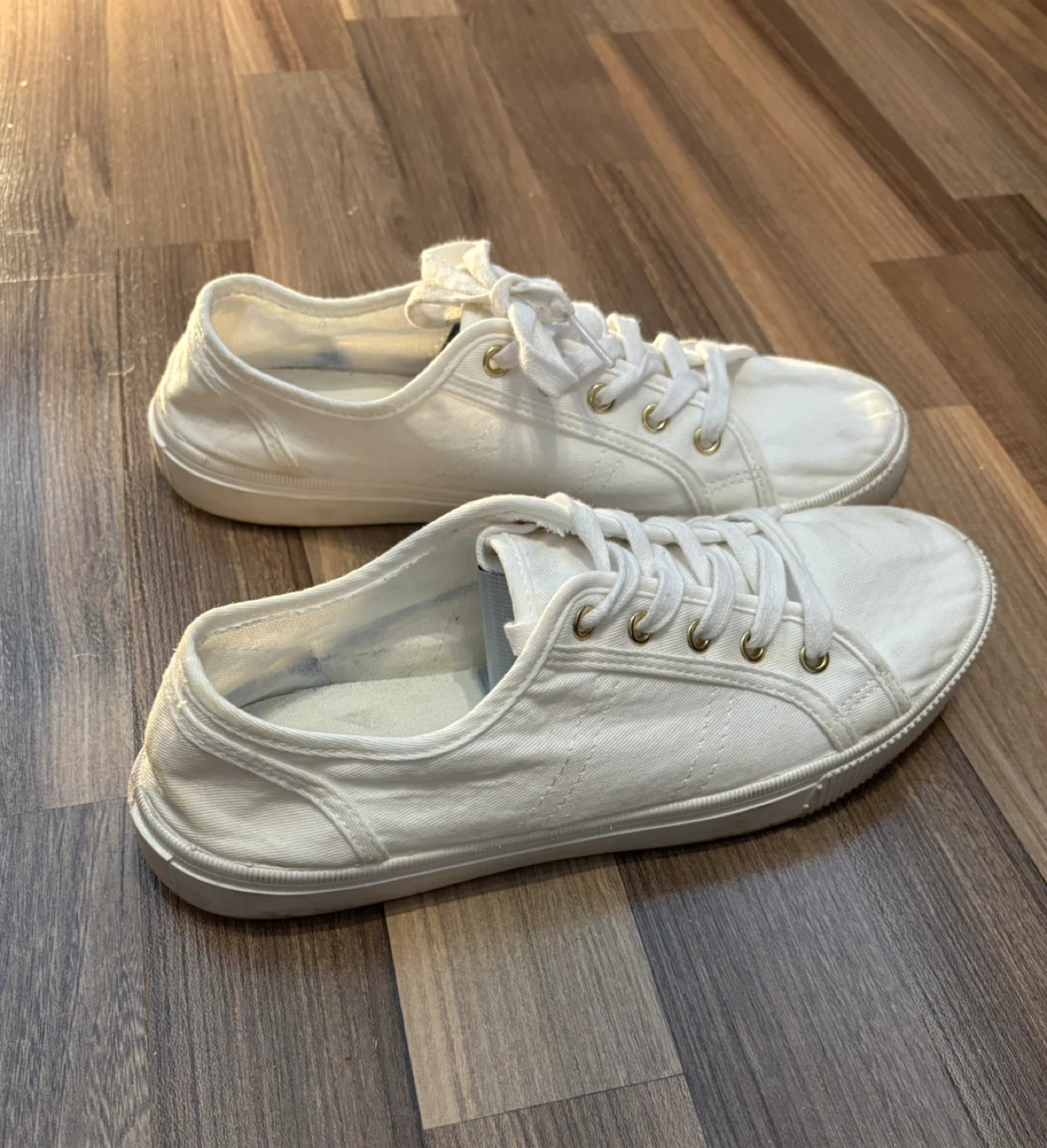 White Shoes | Women’s Size 7 - photo 4