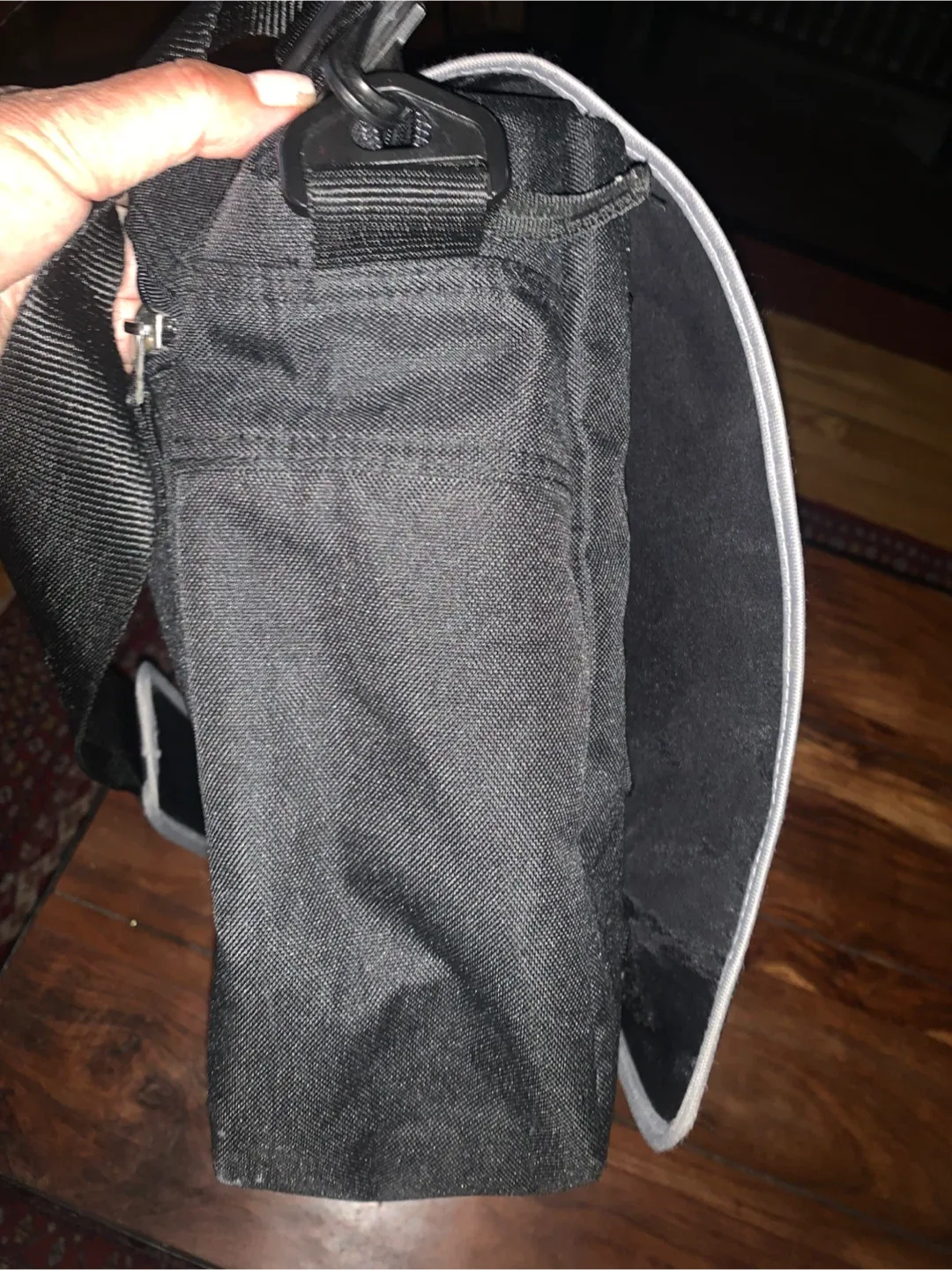 Reebok Black Messenger Bag image indicator(3)