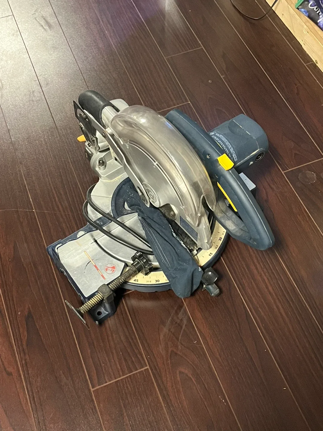 Mastercraft 10" Compound Mitre Saw image indicator(3)