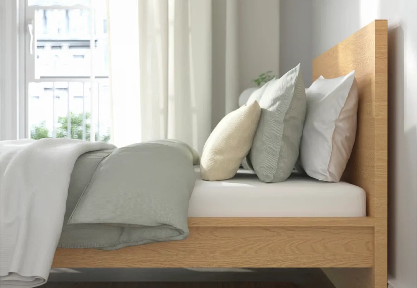 IKEA Hemnes Bed Frame & Nightstand image indicator(3)