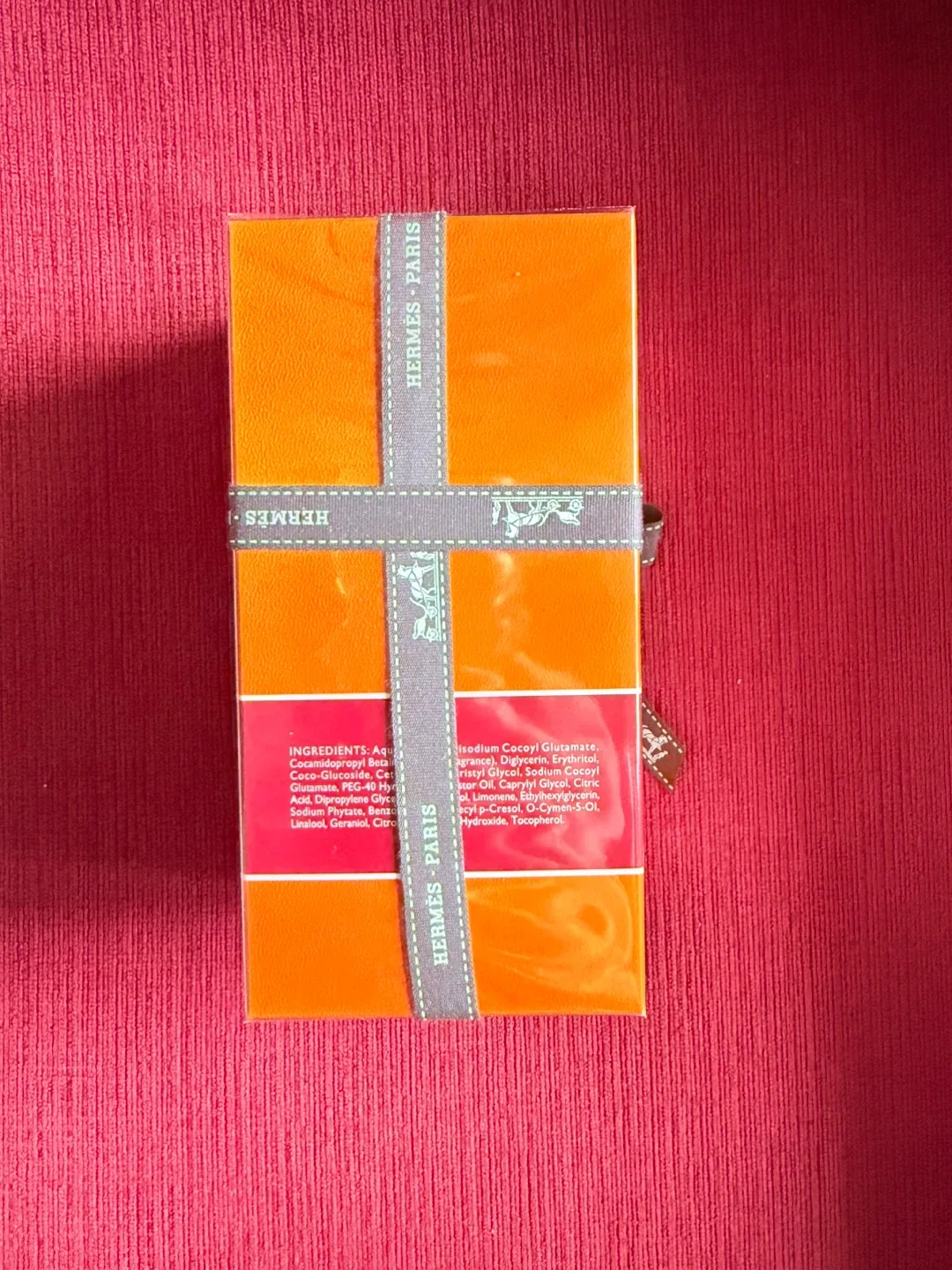 Hermes Eau de rhubarbe ecarlate Cleansing Gel - 300 ML image indicator(3)