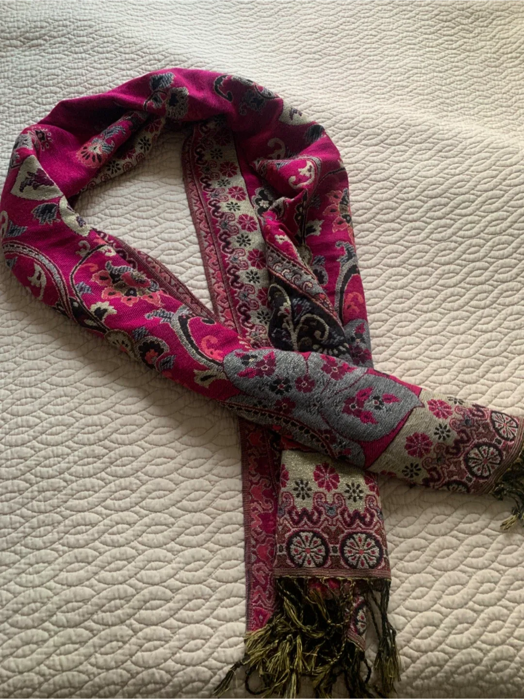 Pink Paisley Scarf image indicator(2)