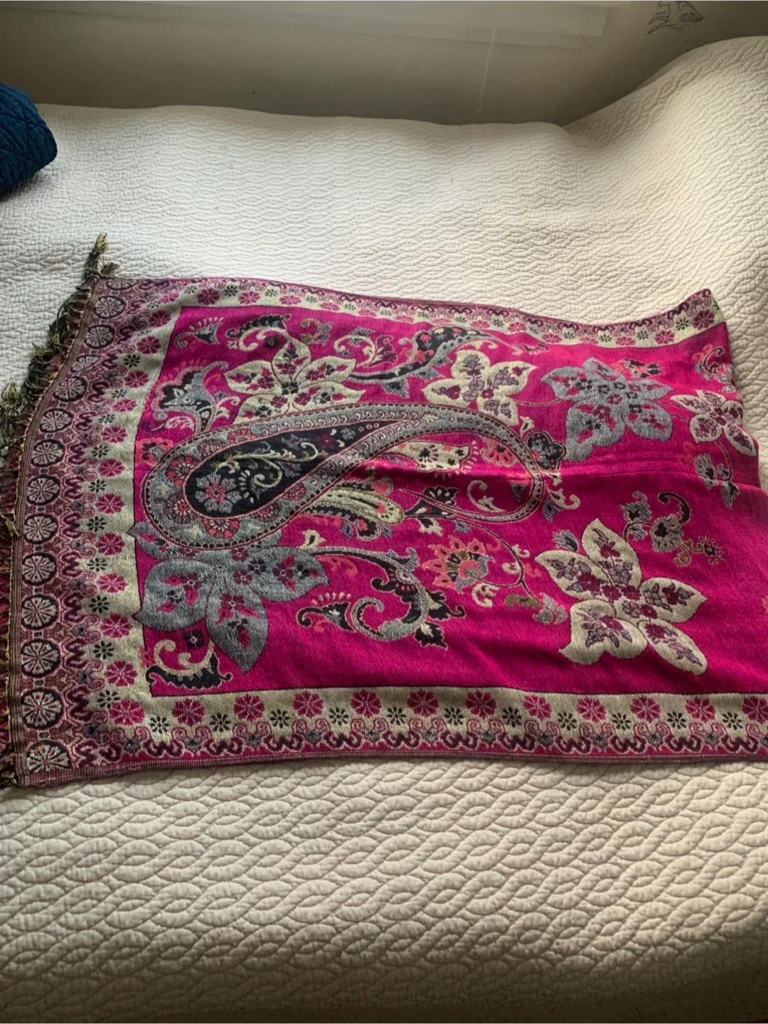Pink Paisley Scarf image indicator(3)