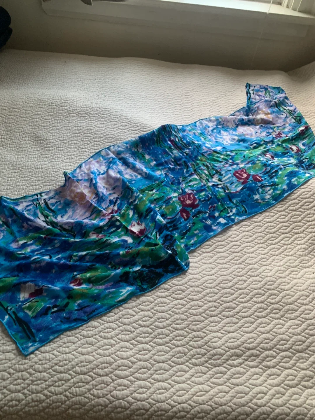 100% Silk Scarf image indicator(4)