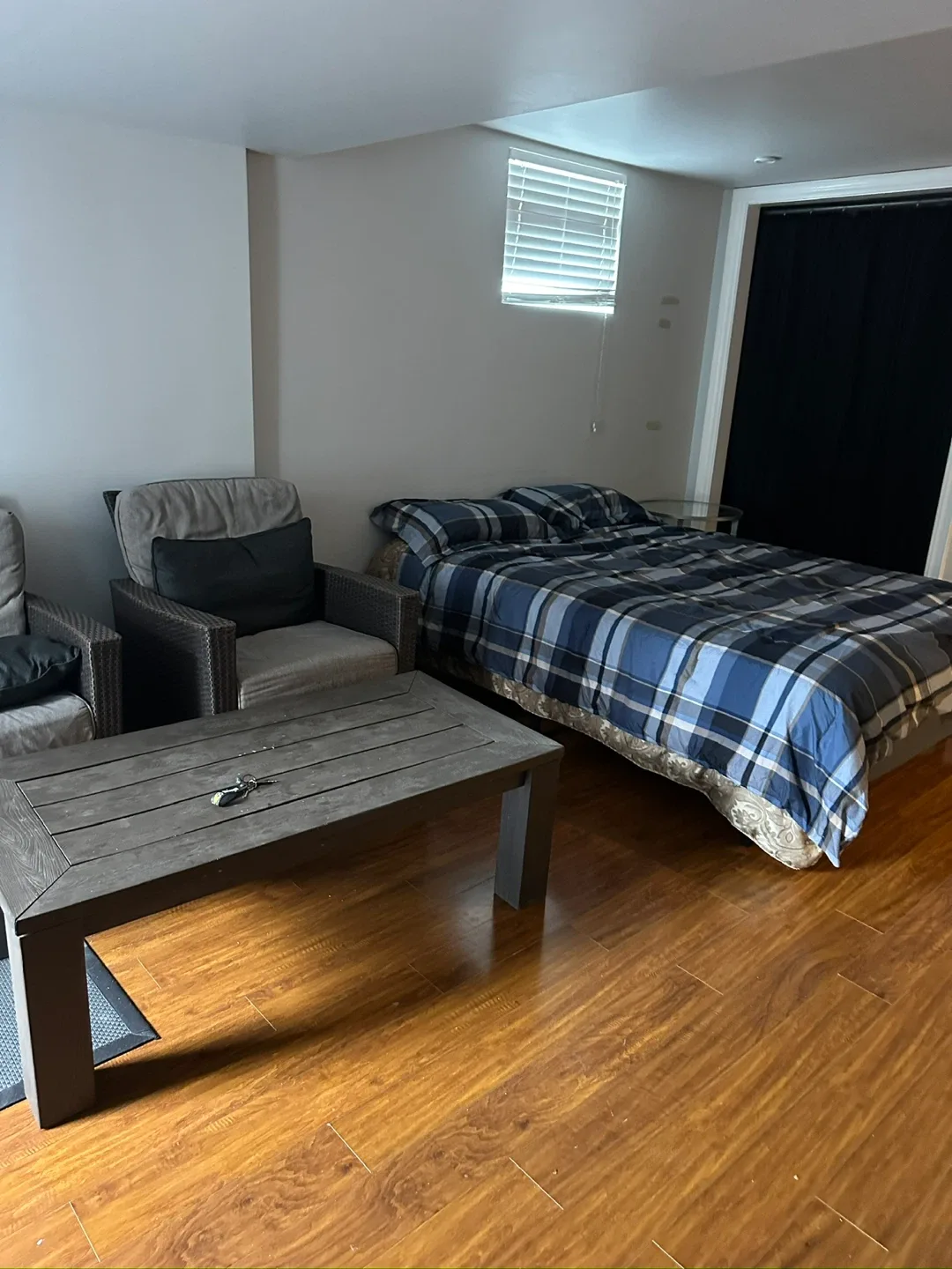 Bachelor for rent near Mavis and 407 image indicator(5)