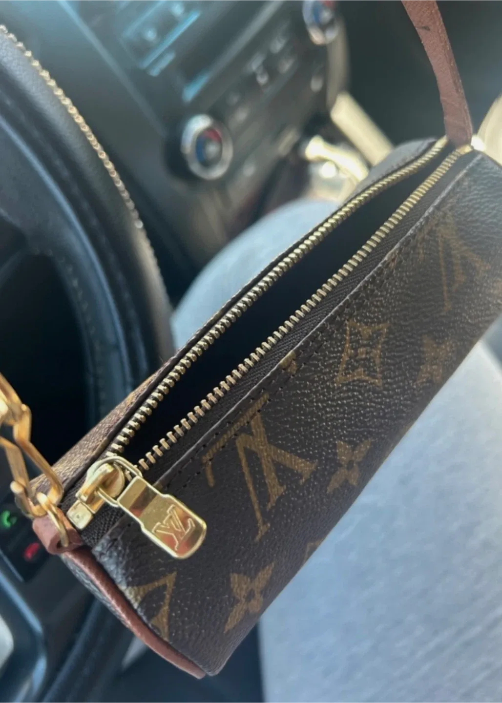 VINTAGE Louis Vuitton Mini Papillon