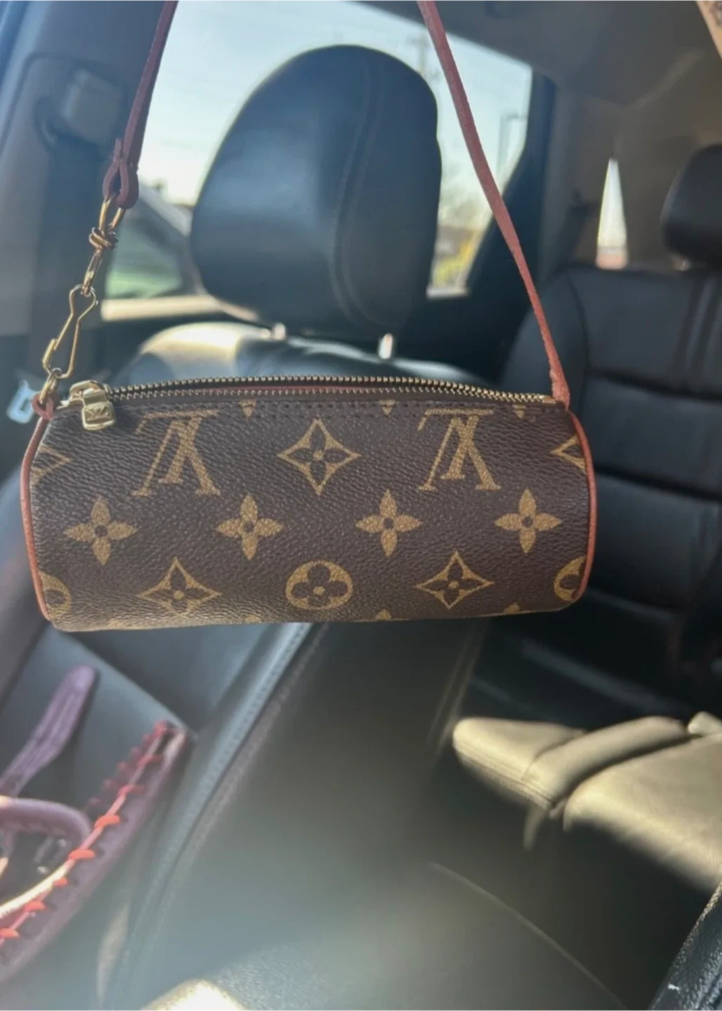 VINTAGE Louis Vuitton Mini Papillon image indicator(3)