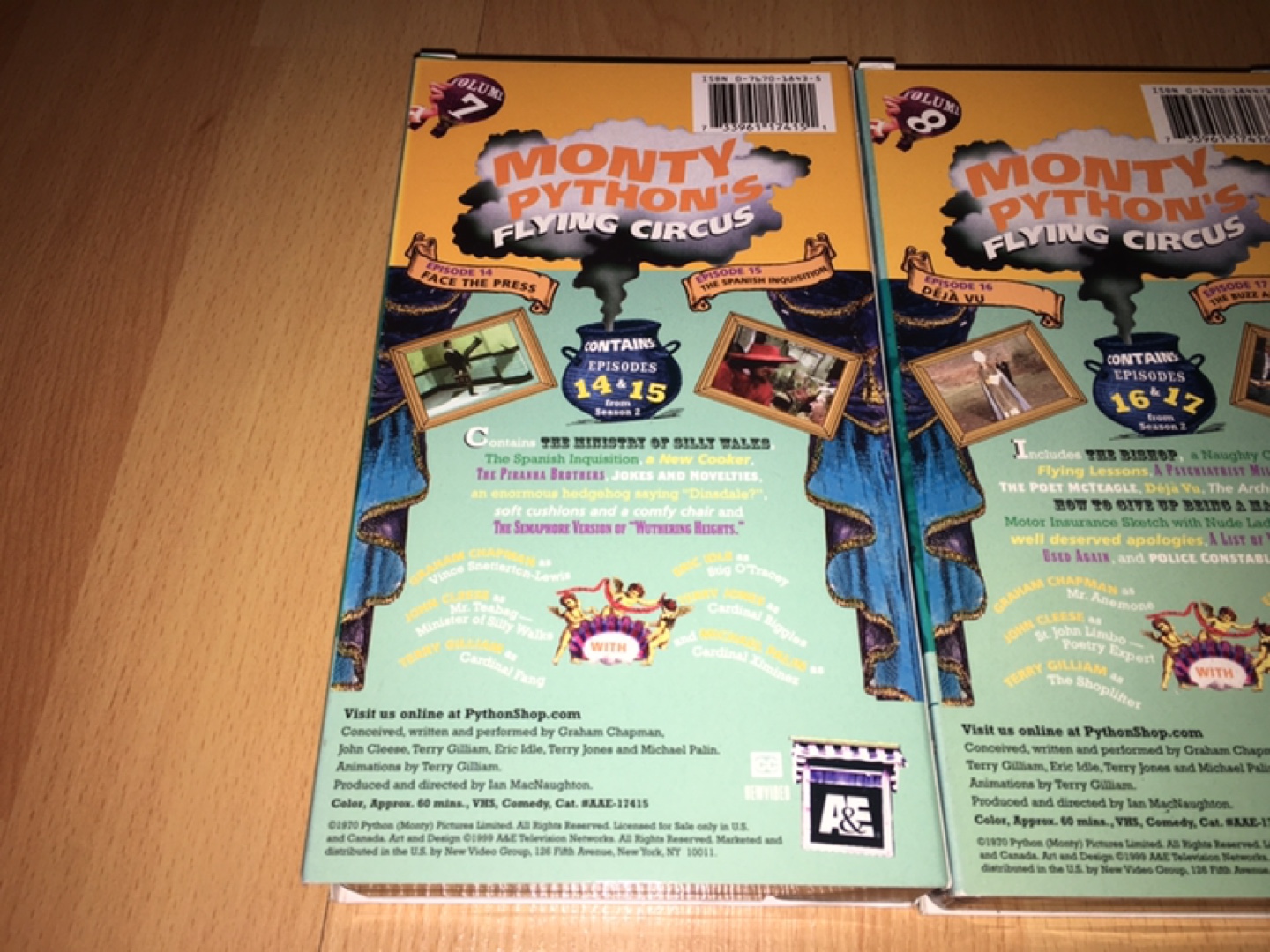 3 Monty Python's Flying Circus VHS Tapes - Volumes 7, 8, 9 - photo 3