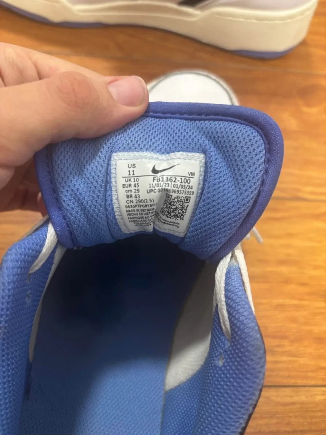 Nike Force Sneakers - US 11 image indicator(4)