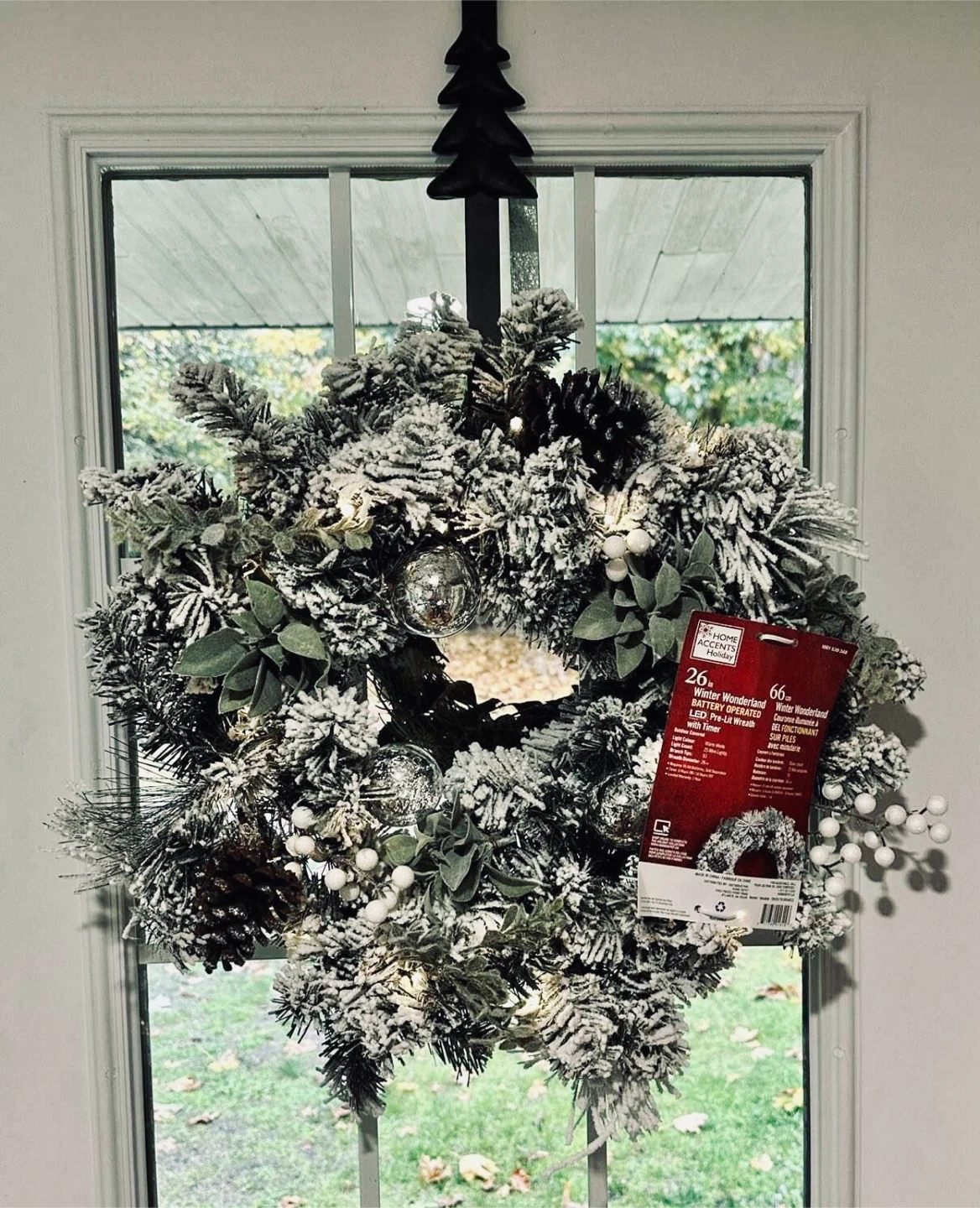NEW 26 Inch Winter Wonderland Pre-Lit Flocked Wreath with Timer… - photo 2