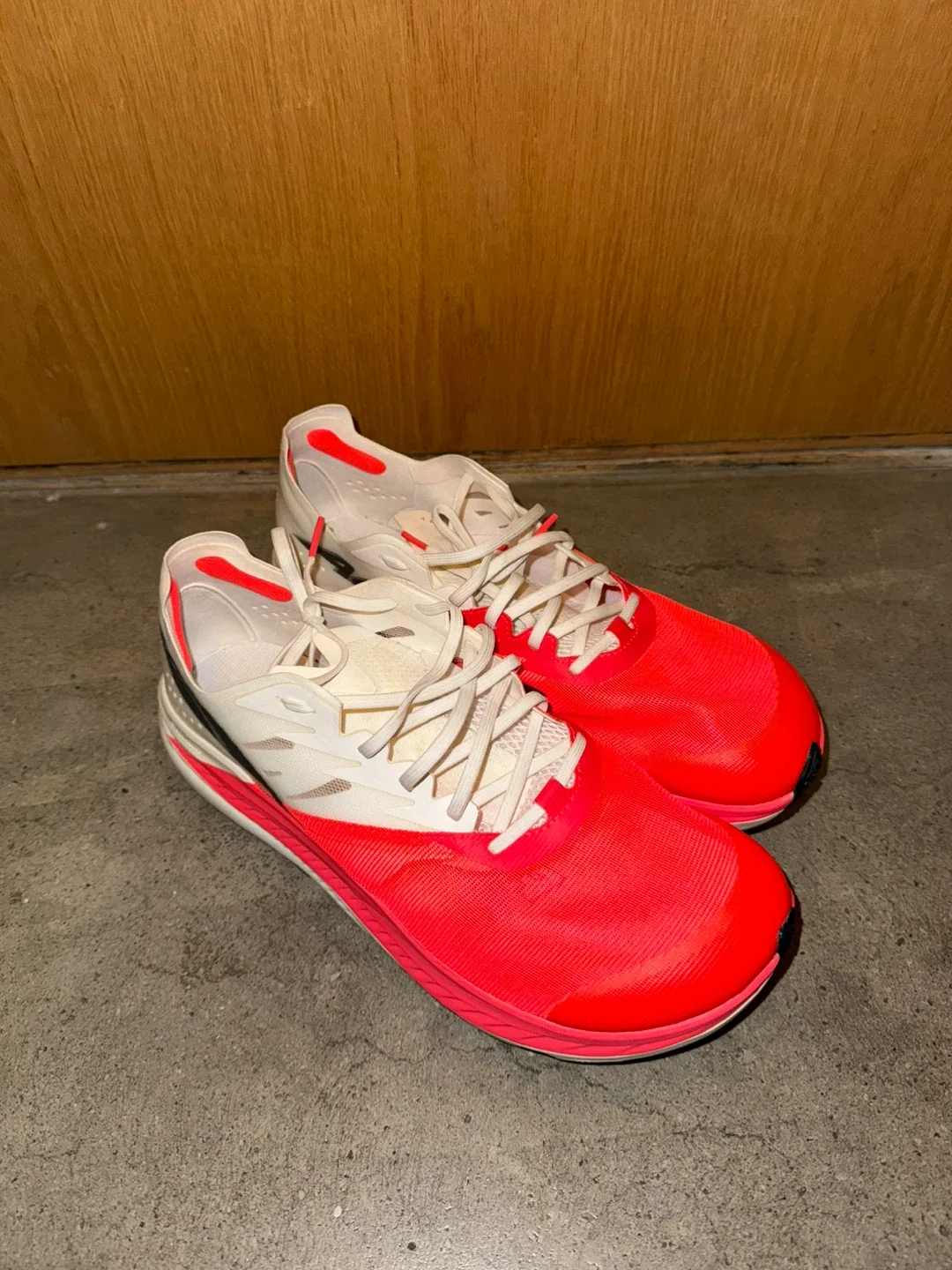 ALTRA Vanish Carbon 2 - Men's White / Coral - Size 11.5