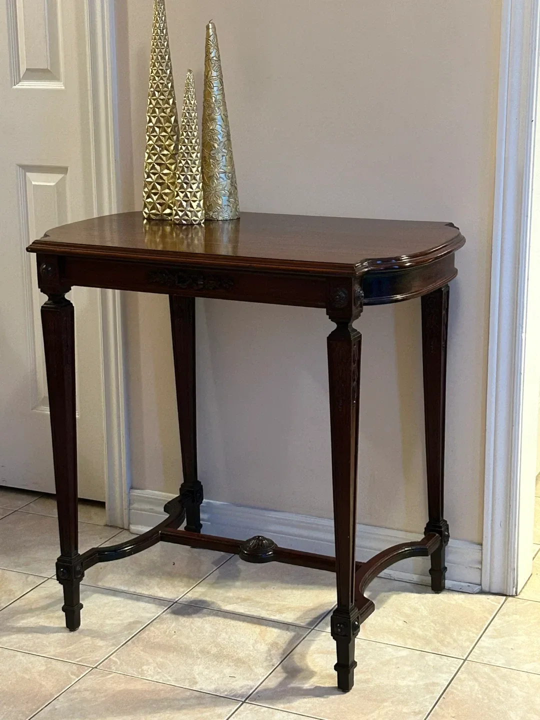 Antique Style Mahogany Side / Consol Table