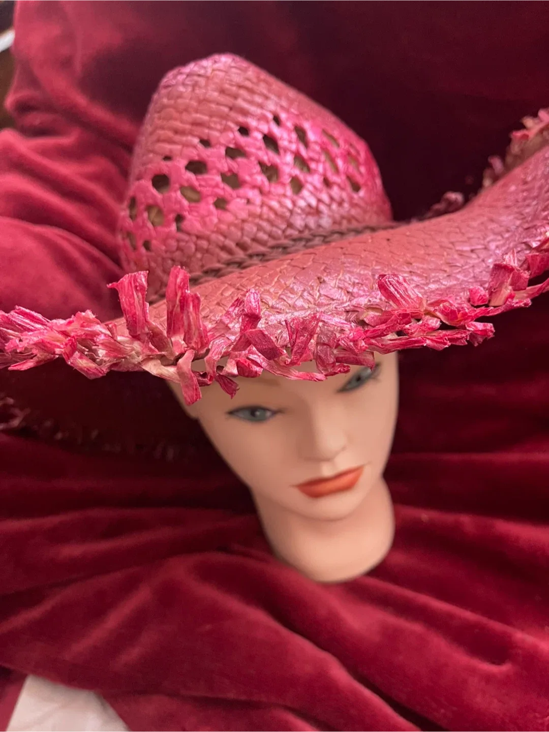 Pink Straw Hat with Rose Detail image indicator(5)