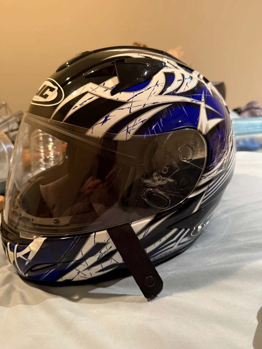 HJC IS-16 Motorcycle Helmet image indicator(2)