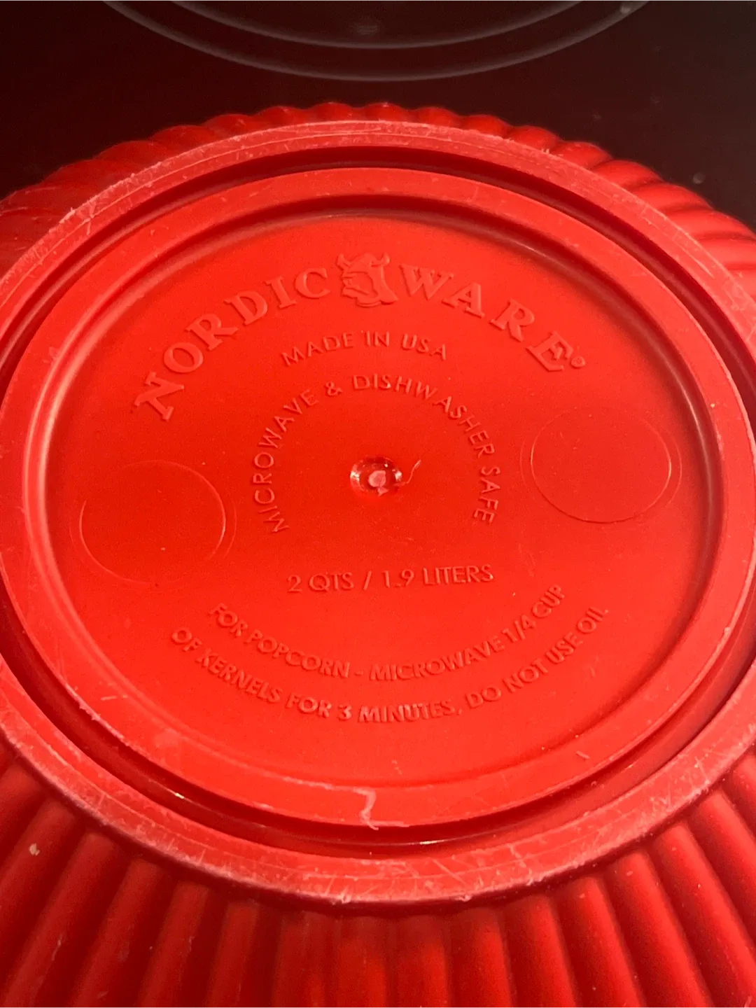 Nordic Ware Microwave Popcorn Maker - 2 Quarts image indicator(2)