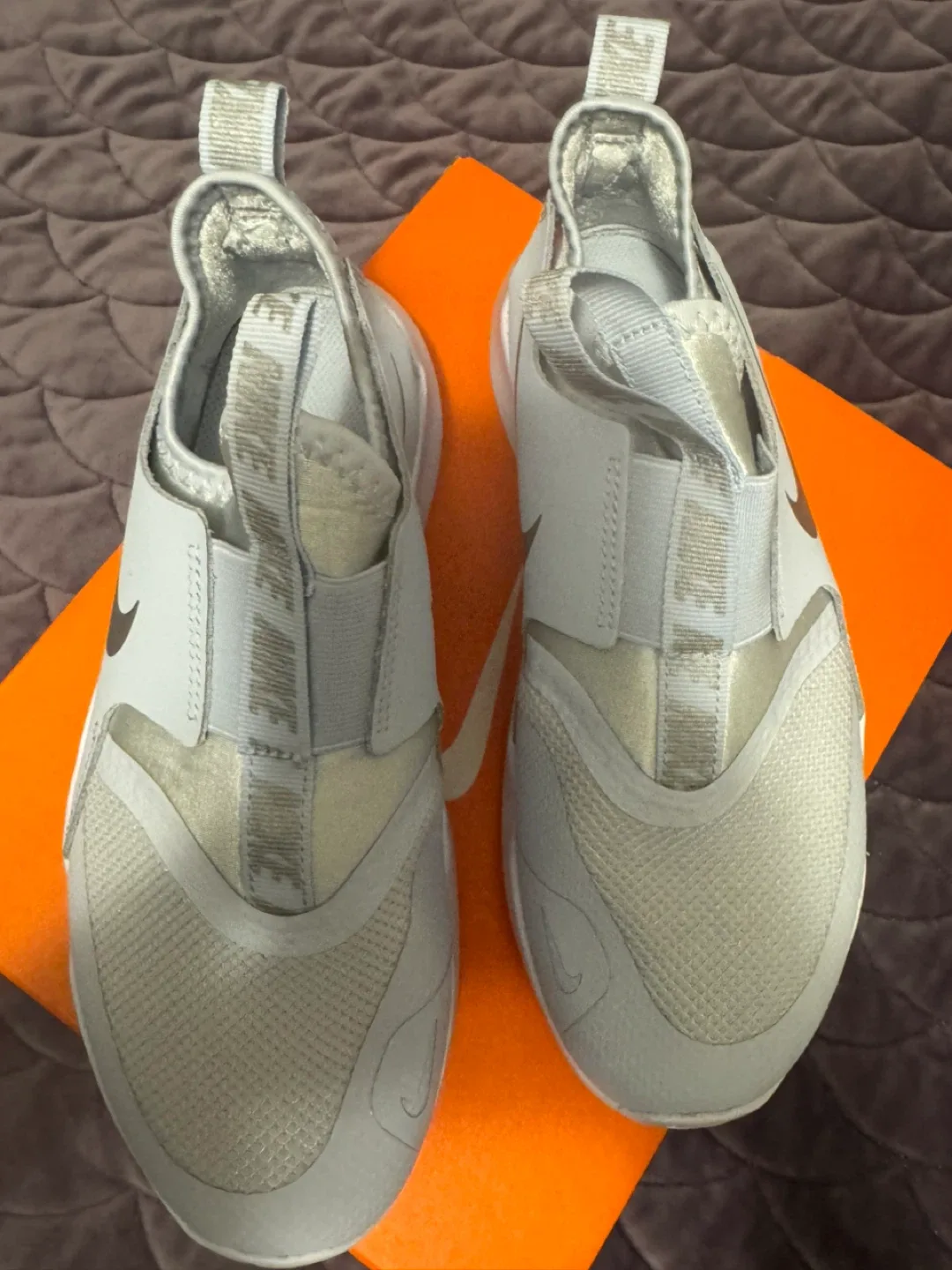 Nike Flex Runner (GS) Size 4Y image indicator(3)