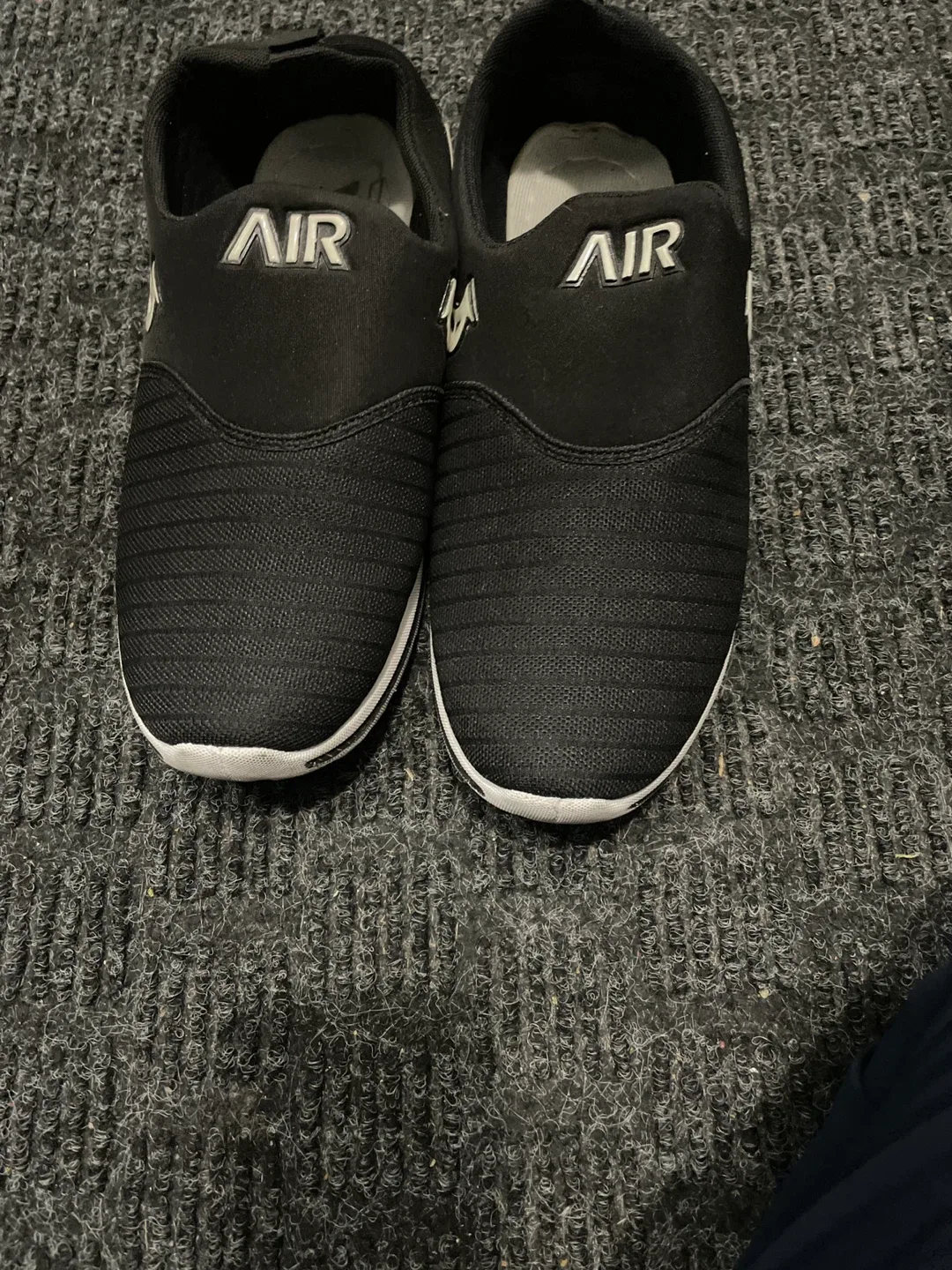 Air Kicker Black Slip-On Shoes#Cleanout image indicator(2)