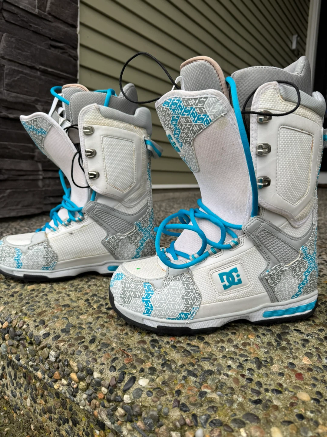 DC Women's Snowboard Boots size 9