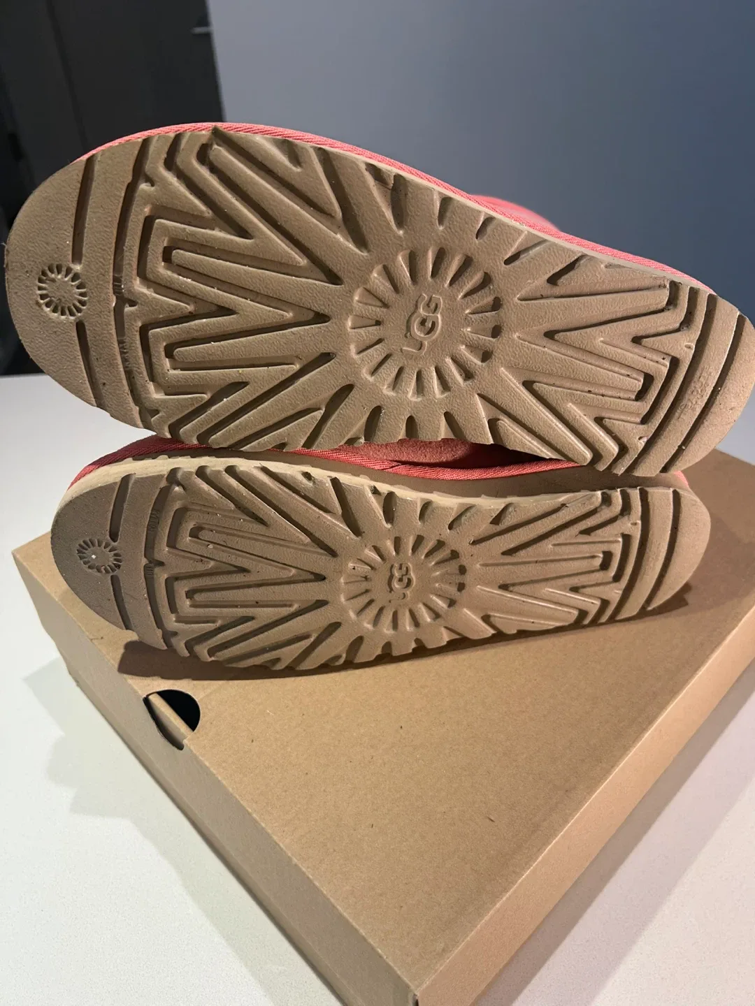 UGG Classic Short Boots, Pink, Size 8 image indicator(3)