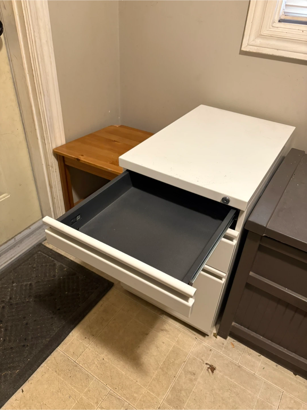 White Filing Cabinet - 3 Drawer - photo 2