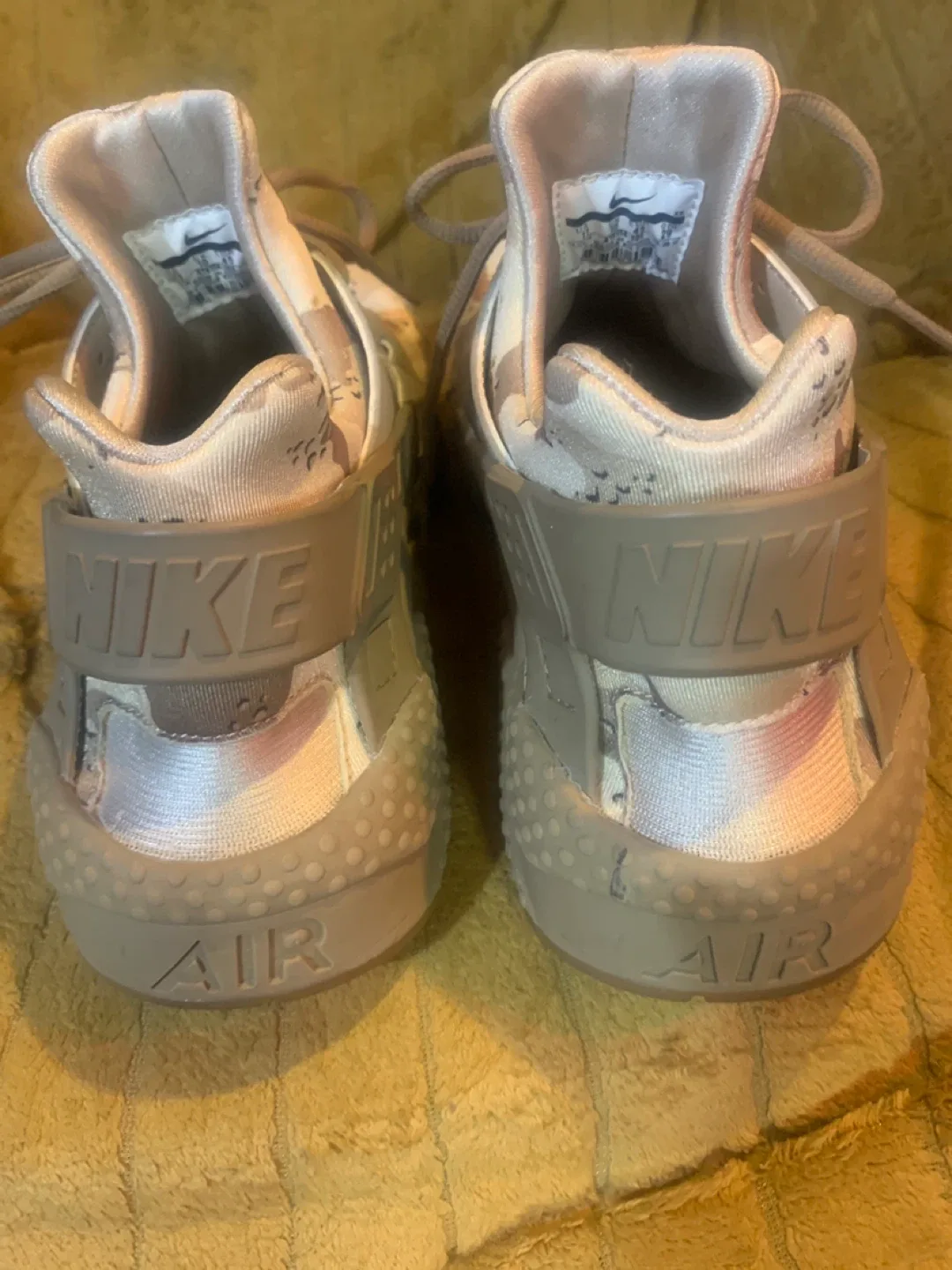 Nike Huarache Run Shoes - Camo image indicator(4)