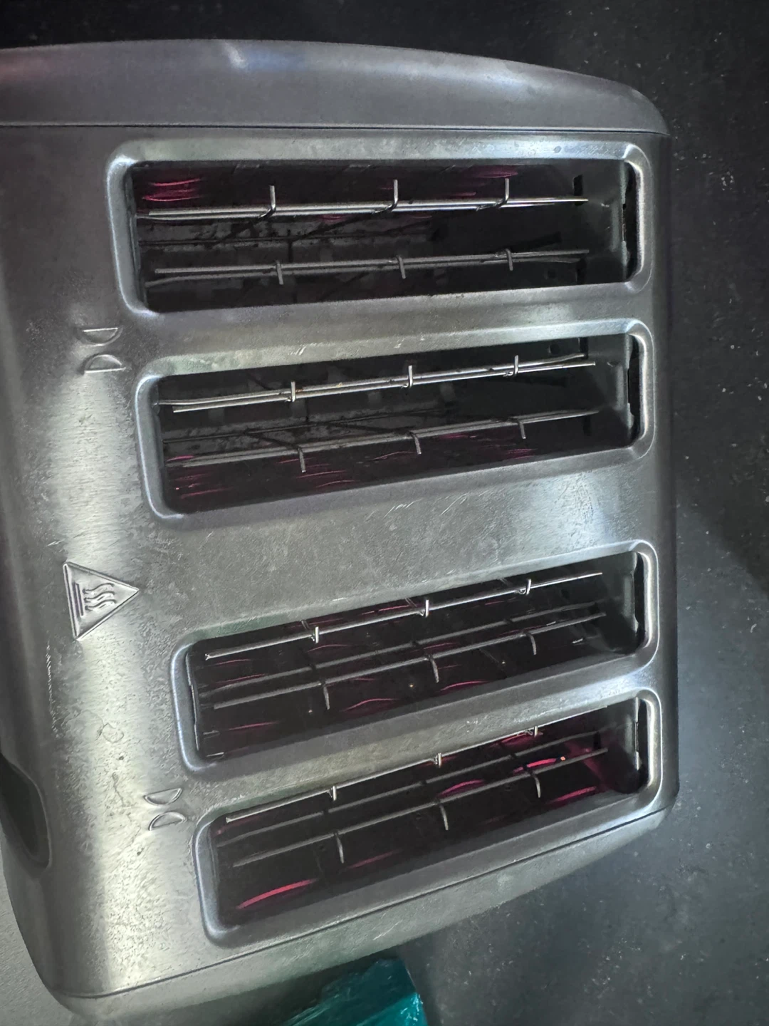 Four-Slice Toaster - photo 4
