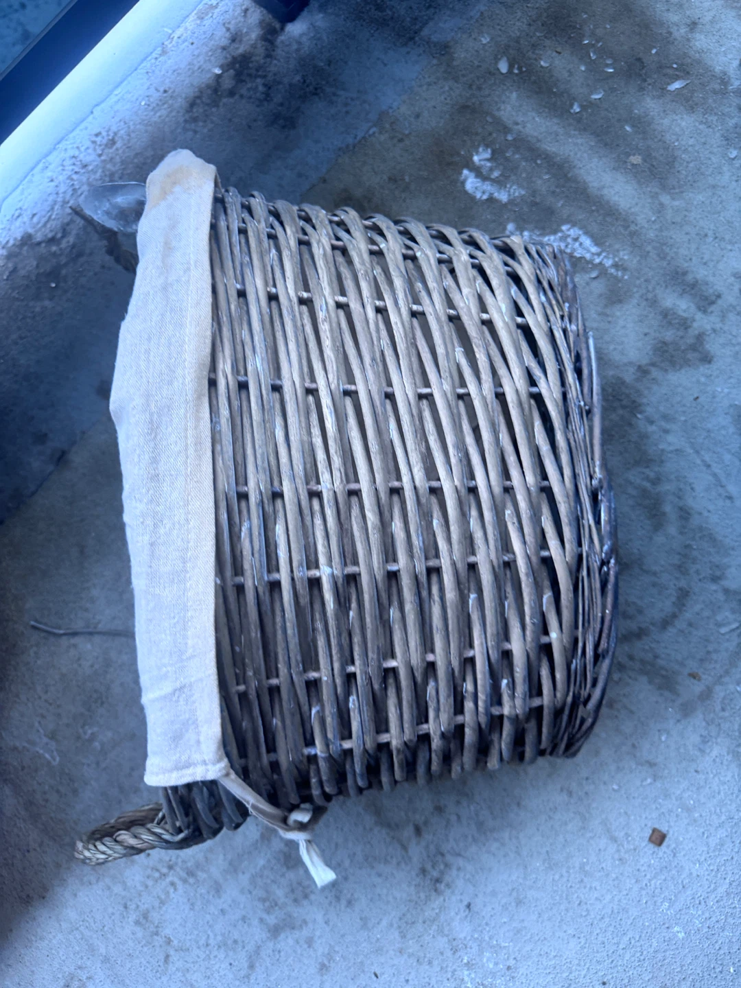 Wicker Basket with Cloth Liner - photo 3