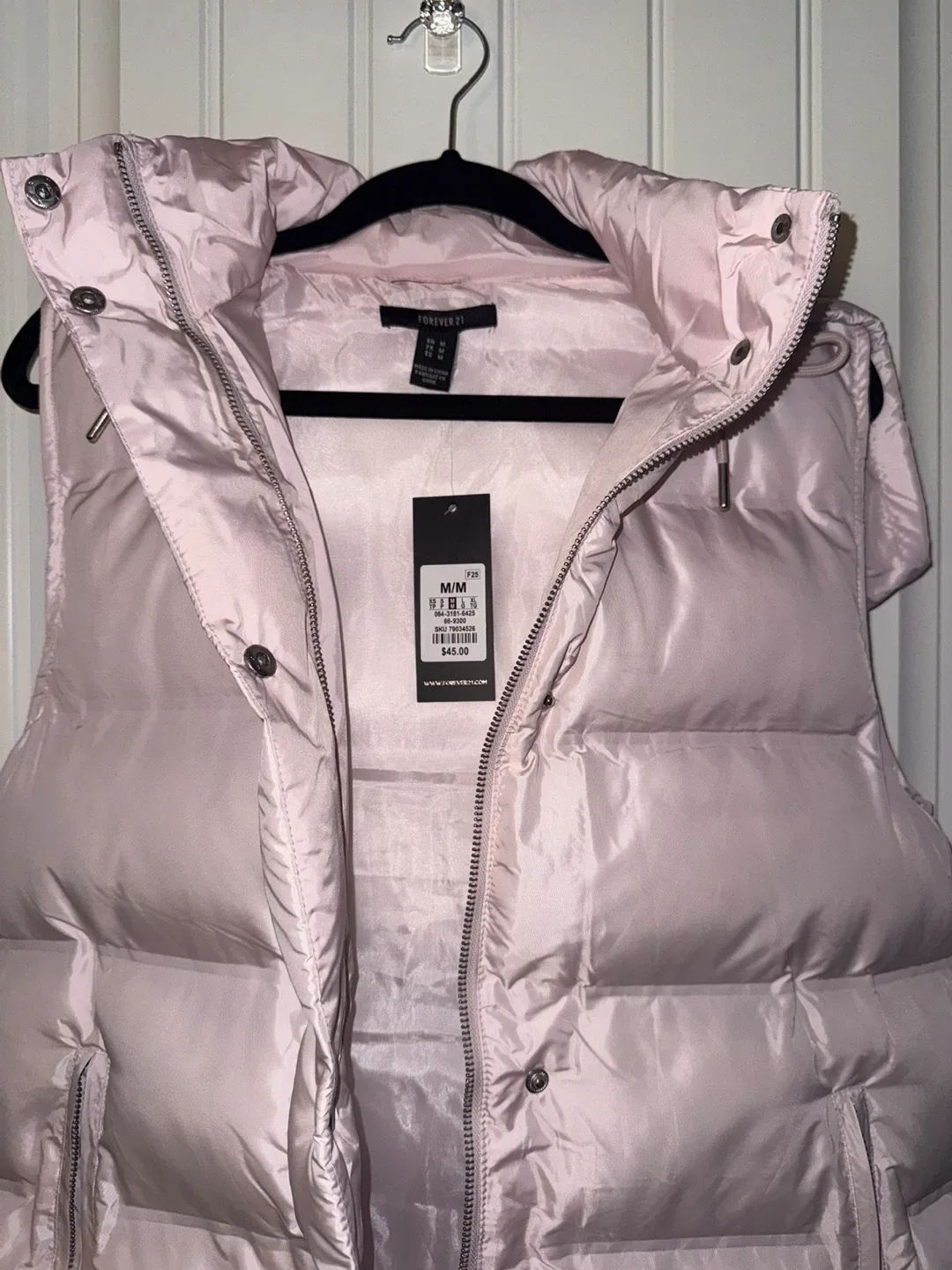 #Cleanout Forever 21 Puffer Vest - Size M/M image indicator(3)