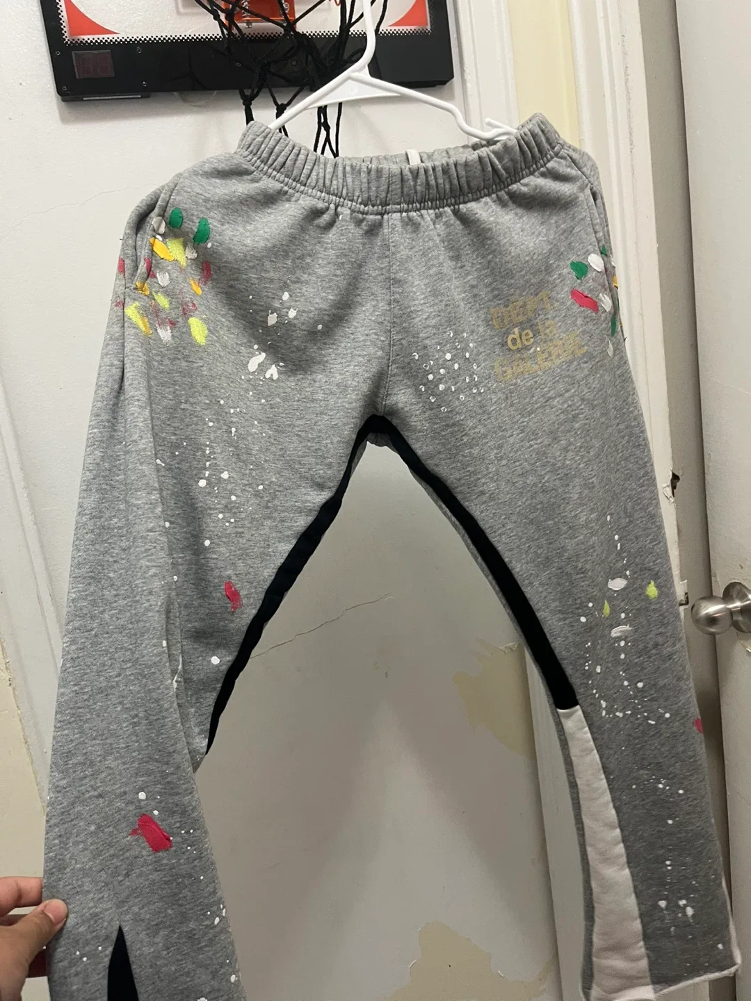 Gallery Dept. Grey Sweatpants - Size Small image indicator(3)