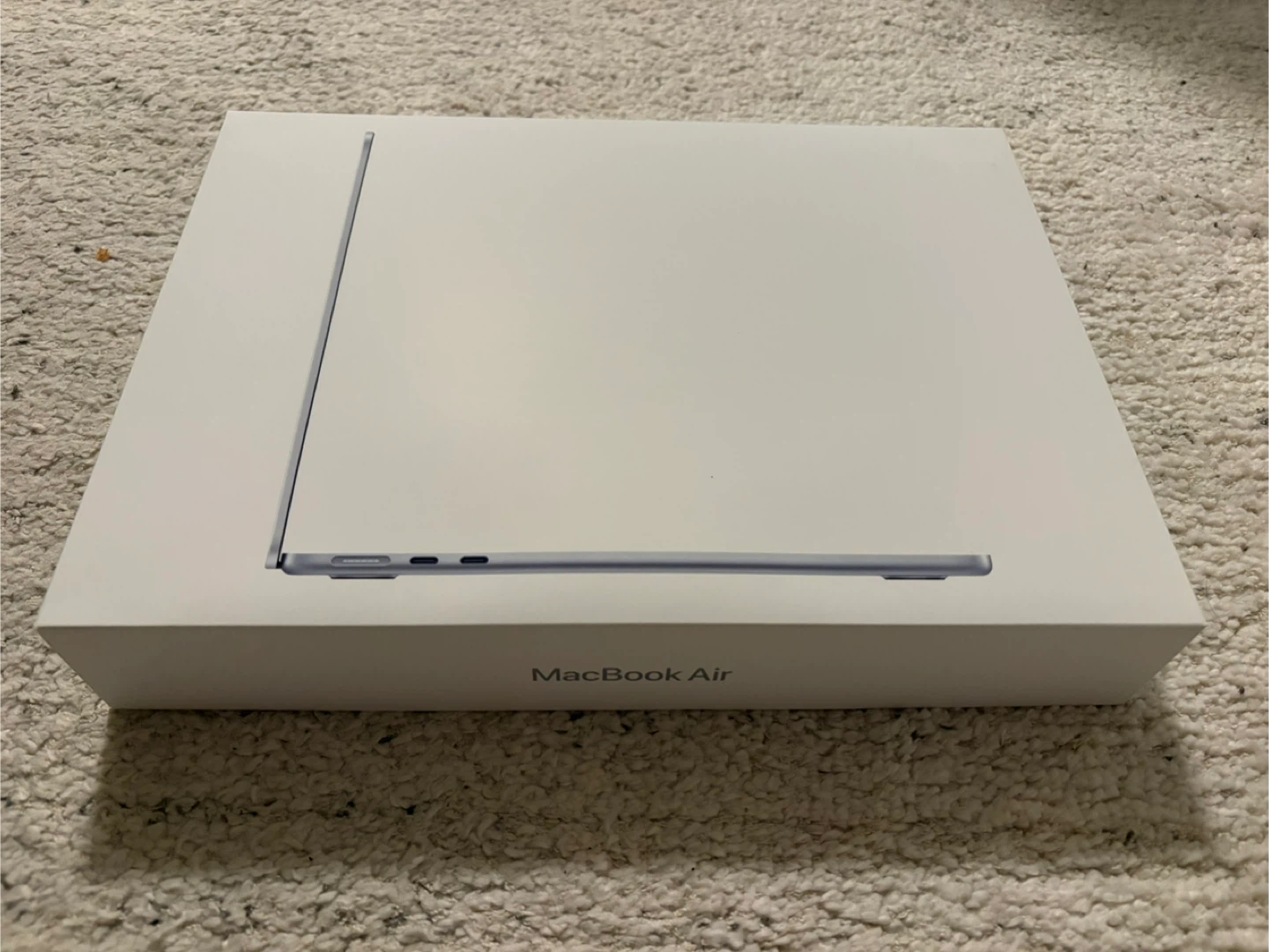 New 13-inch MacBook Air M4 Chip, 16GB Memory, 256GB Storage - photo 2