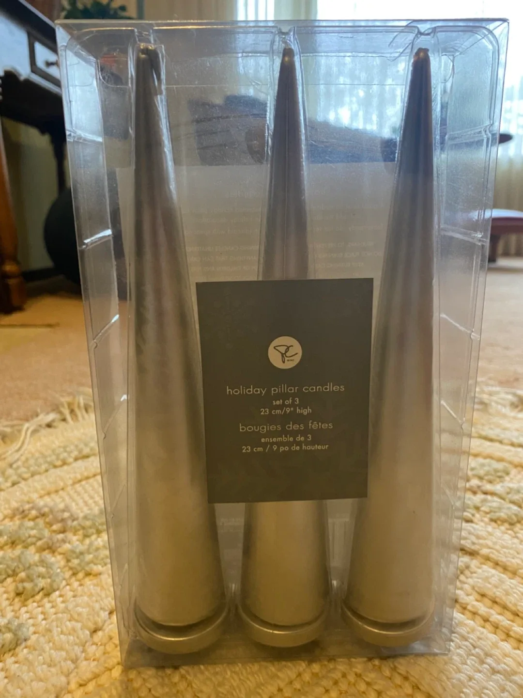 X2 Holiday Pillar Candles Set of 3 - New in Box! image indicator(3)