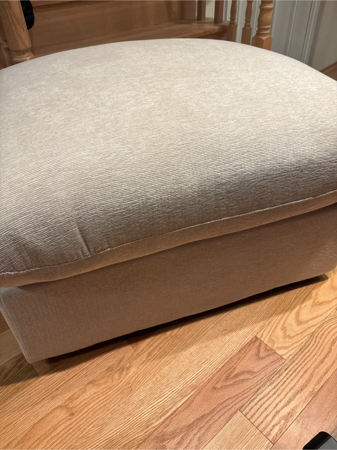 Beige Ottoman image indicator(4)