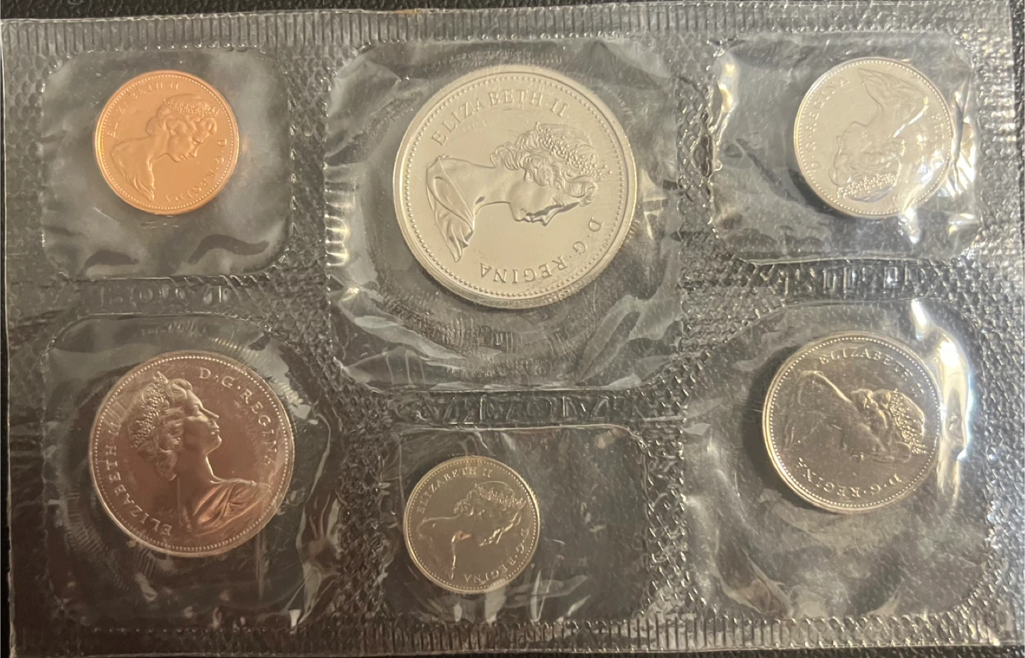 Vintage 1976 Canadian Coin Set - photo 2