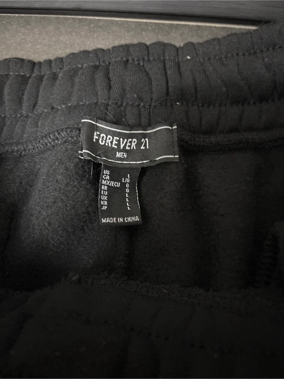 NEW Forever 21 Men's Shorts - 2 pairs Black & Grey - Size L image indicator(4)