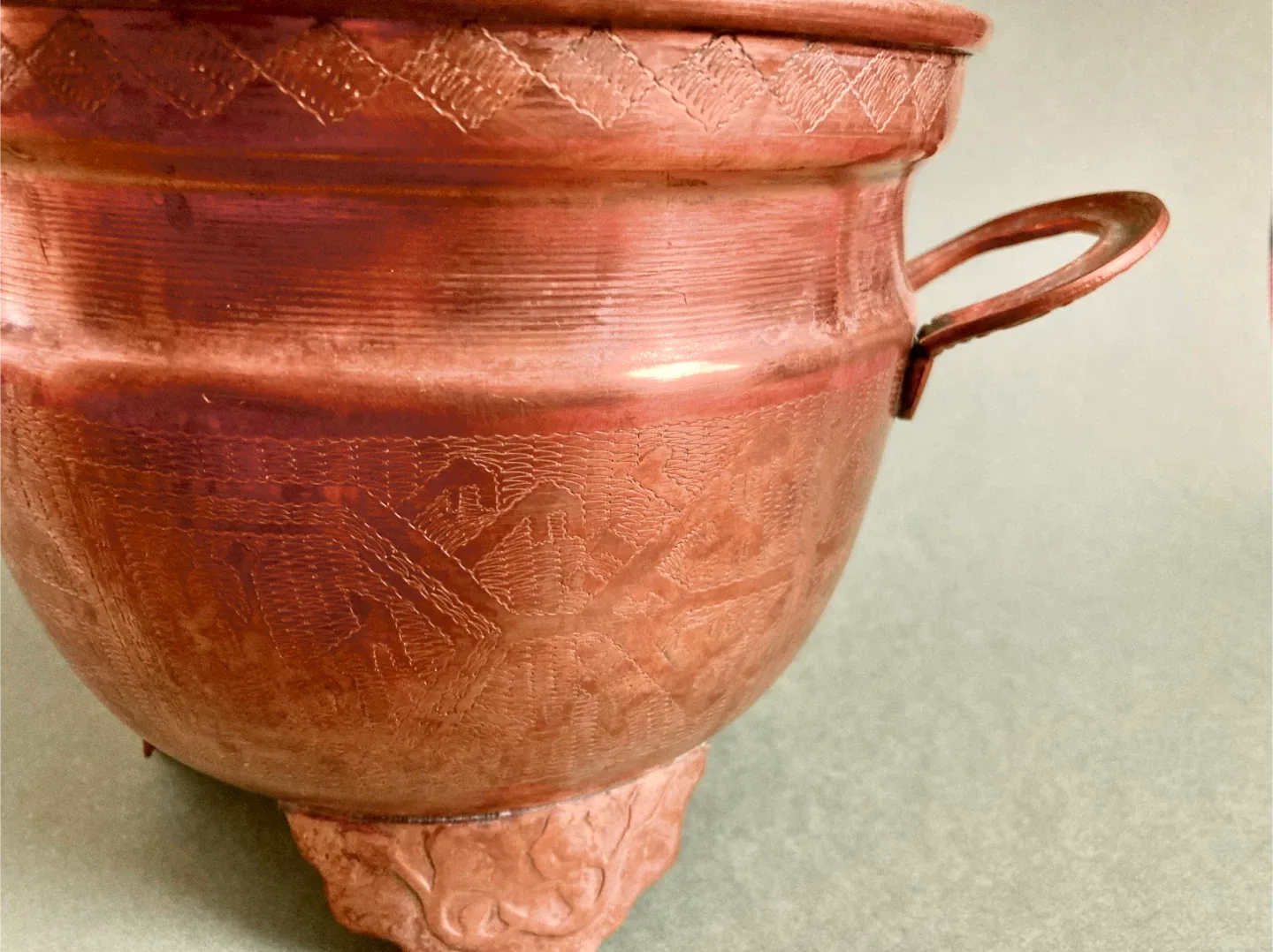 Vintage Etched Copper Pot with Handles image indicator(2)