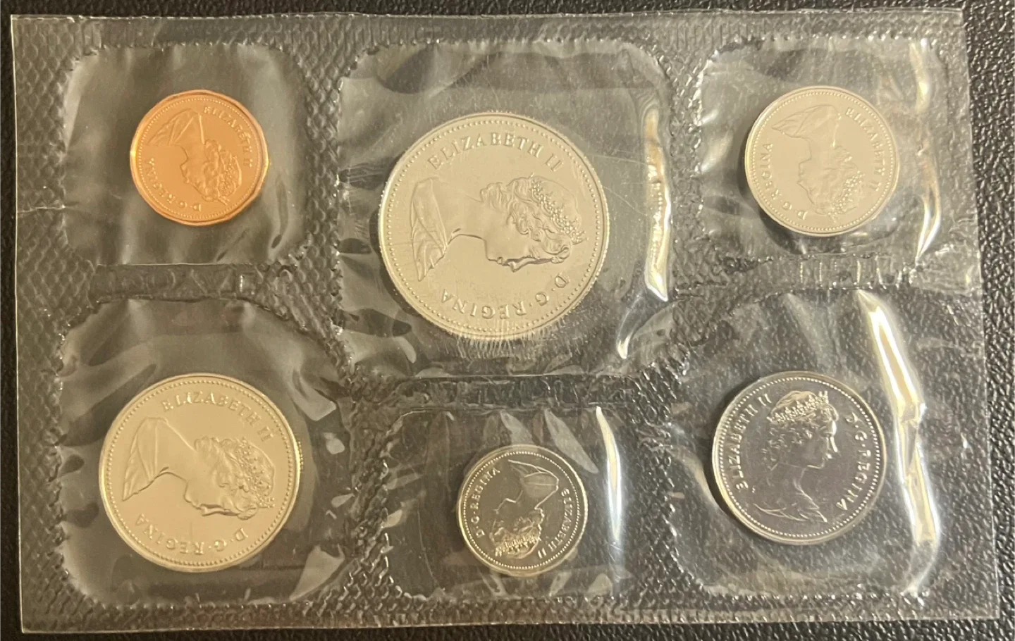1985 Canadian Uncirculated Coin Set image indicator(2)