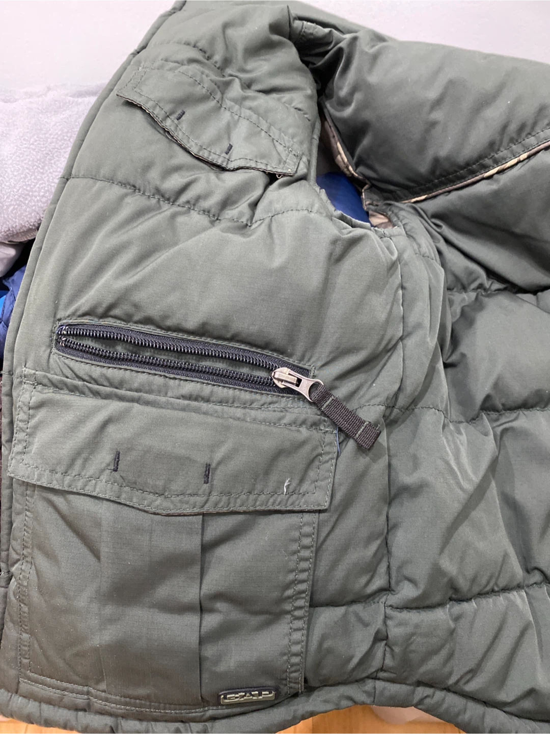 #Cleanout - GAP Camo Puffer Vest - photo 3