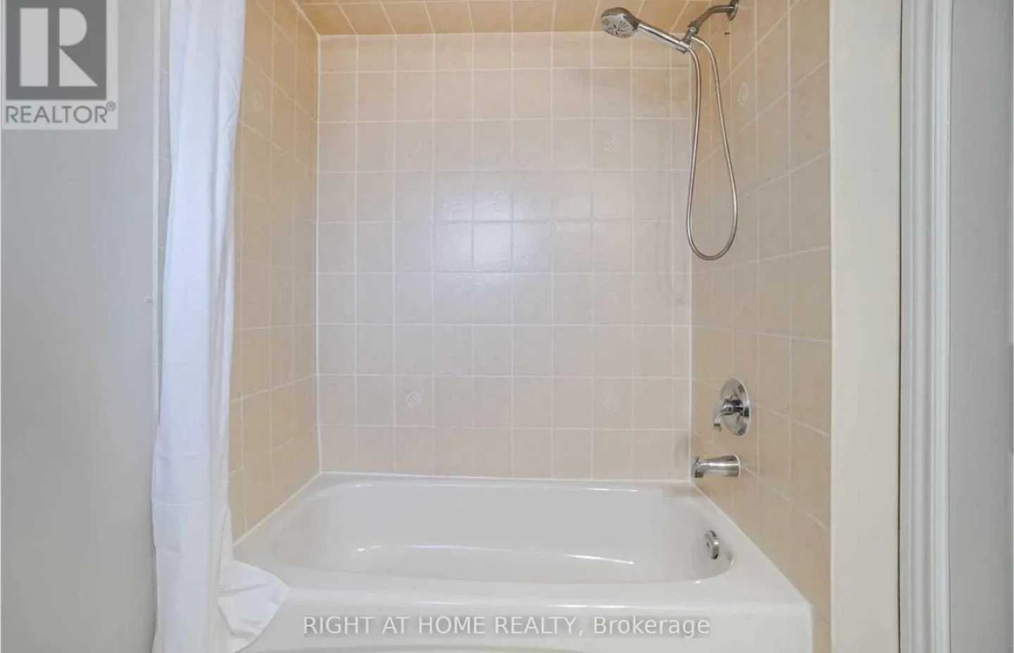 1 bedroom basement image indicator(6)